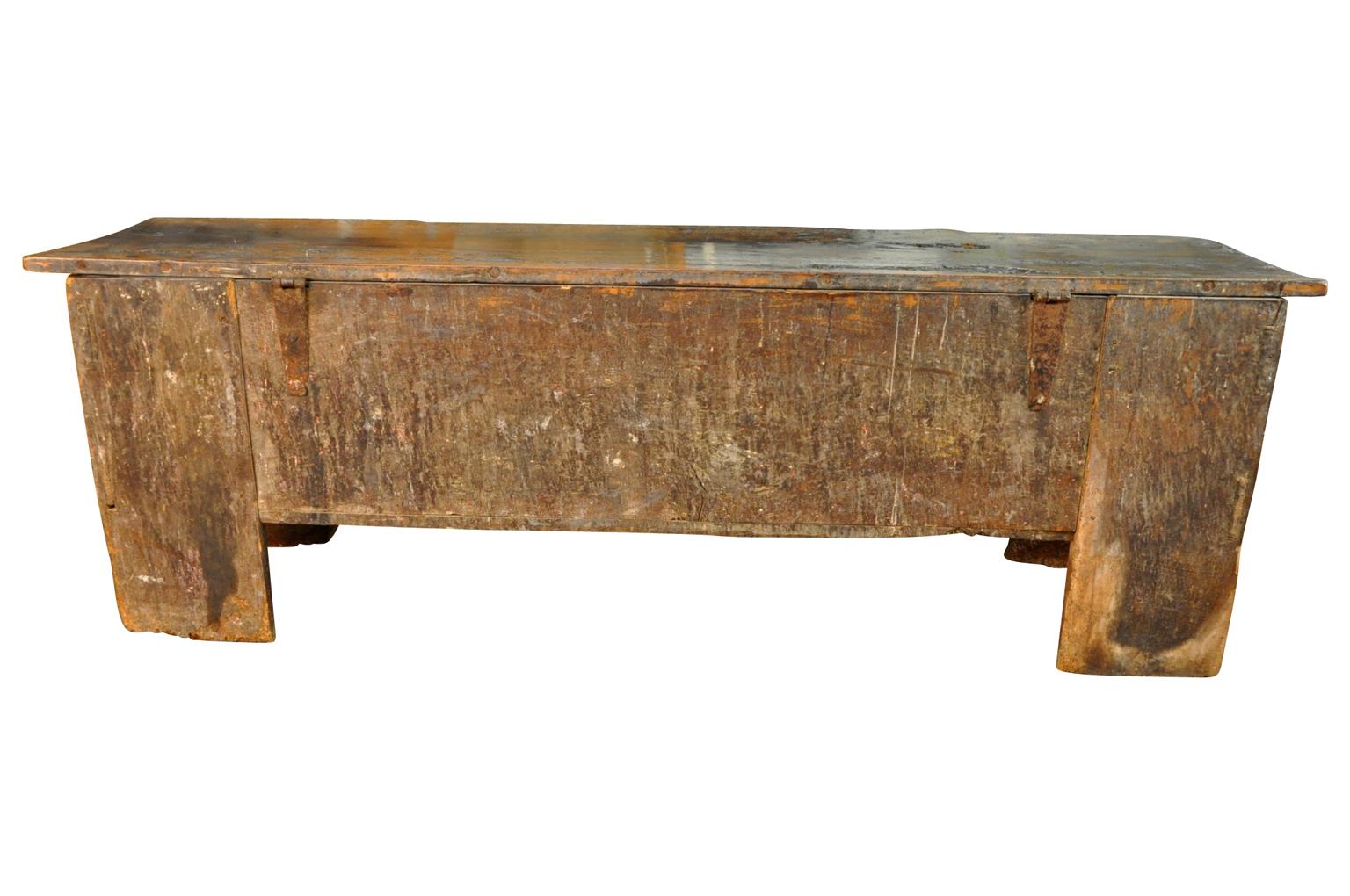 Exceptional 17th Century Coffre - Trunk 3