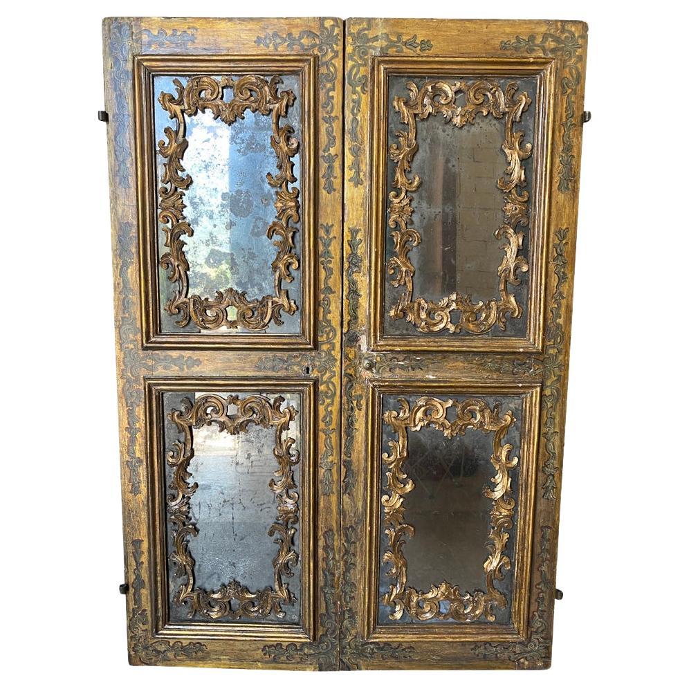 Exceptionnelle paire de portes italiennes du 17e siècle en vente