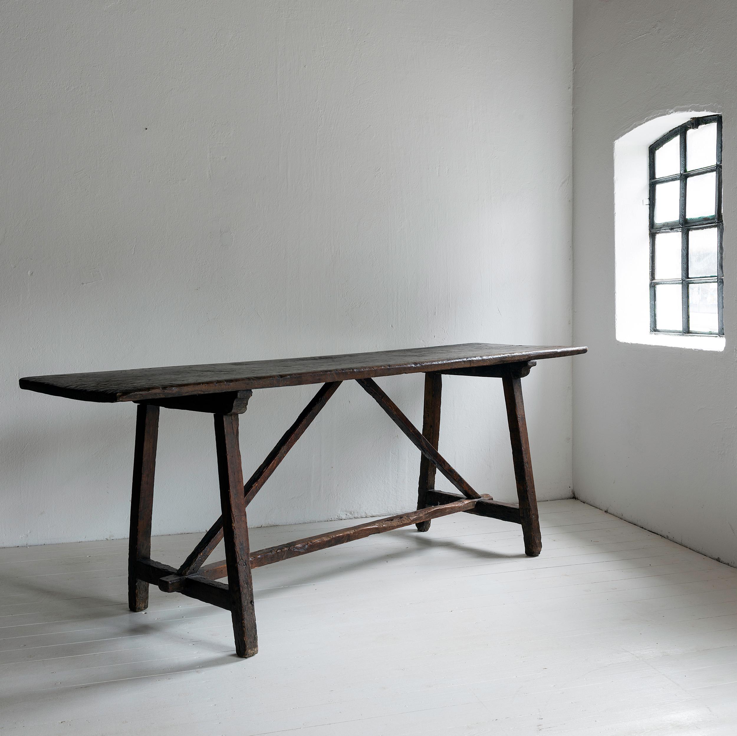 Baroque Exceptional 17th Century Minimalistic Table in Solid Walnut