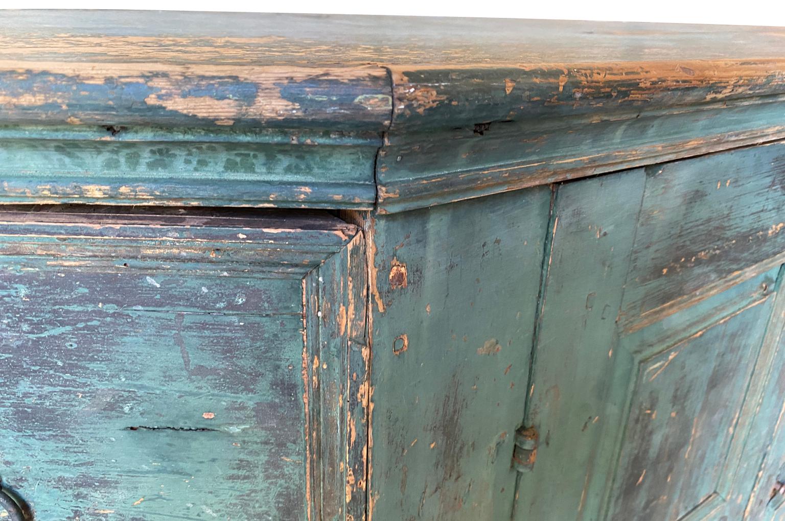 Exceptional 17th Century Sacristy Credenza 7