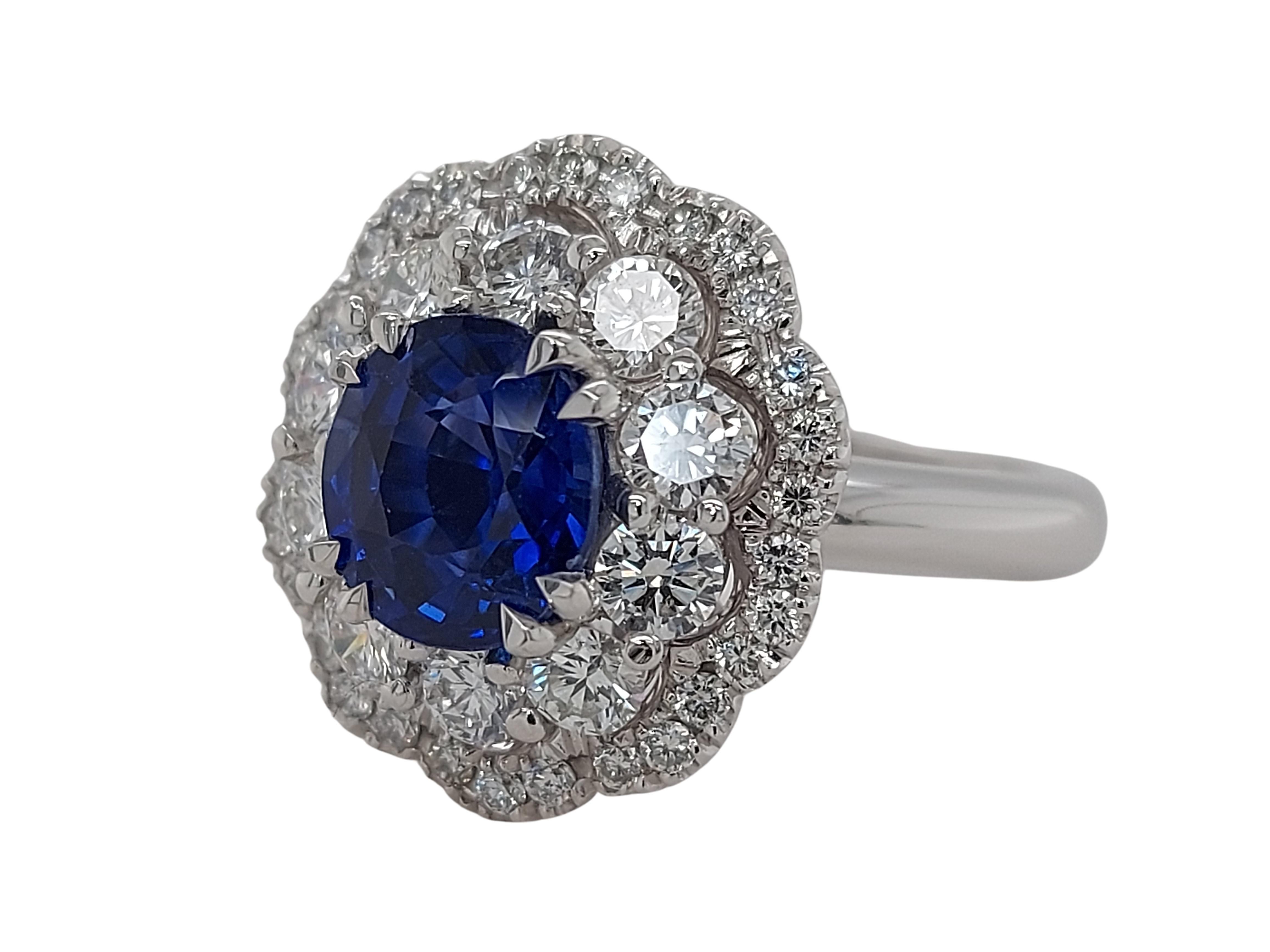 Exceptional 18 kt White Gold Ring with  2.43 ct Sapphire and 1.36 ct Diamonds 

Sapphire: Ceylon ,Oval cut ca. 2.43 ct, of exceptional deep blue color

Diamonds: Brilliant cut ca. 1.36 ct E/F color and VVS Clarity

Material: 18kt white gold

Ring