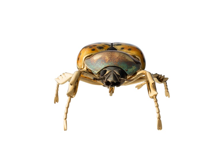 Women's or Men's Exclusive And Iconic Scarab Brooch in 18 Karat Rose Gold, Enamel and Ebony Wood  For Sale