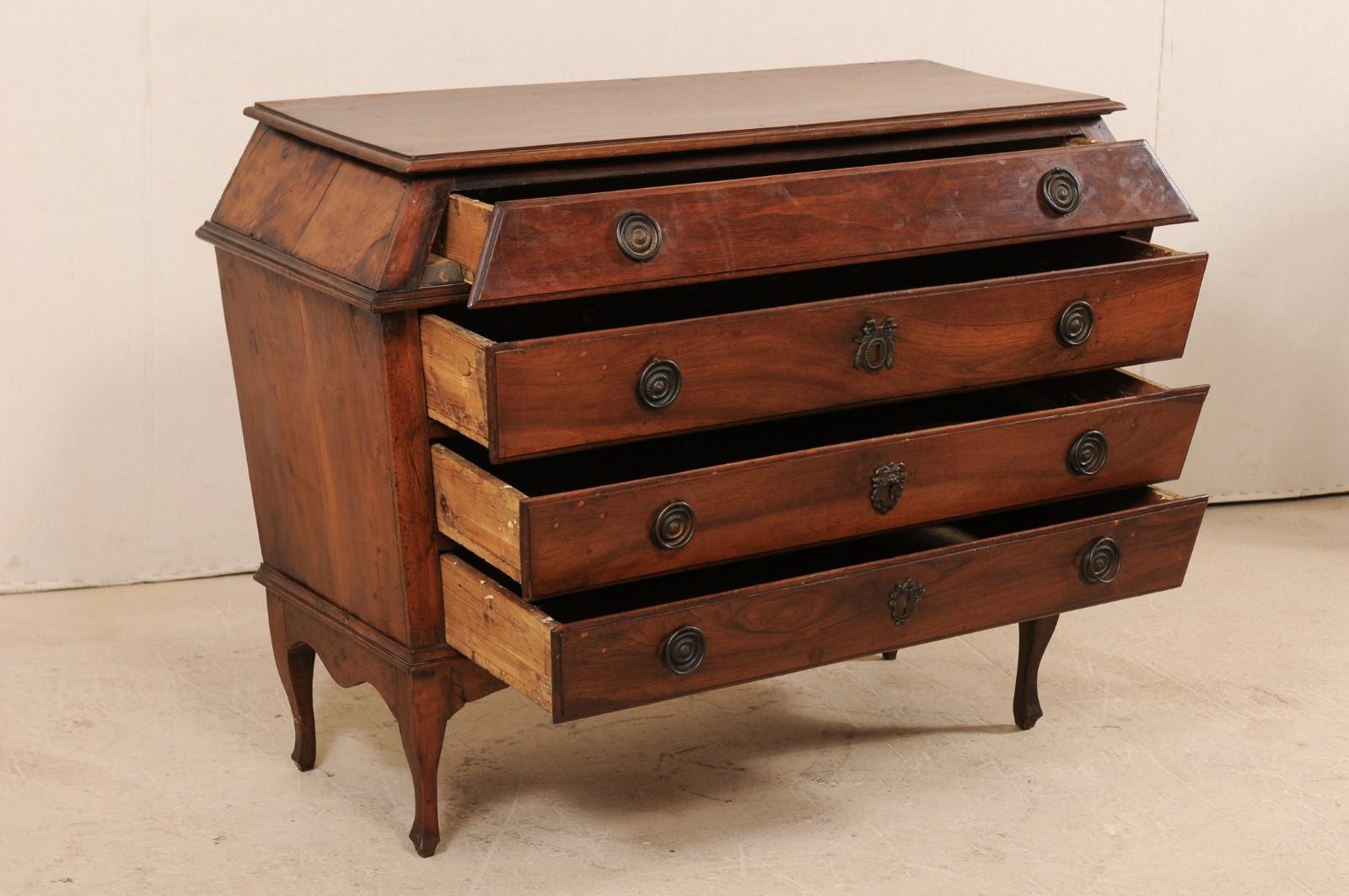 An Exceptional Late 18th C. Italian Walnut Commode w/ Unique Triangulated Shape In Good Condition For Sale In Atlanta, GA