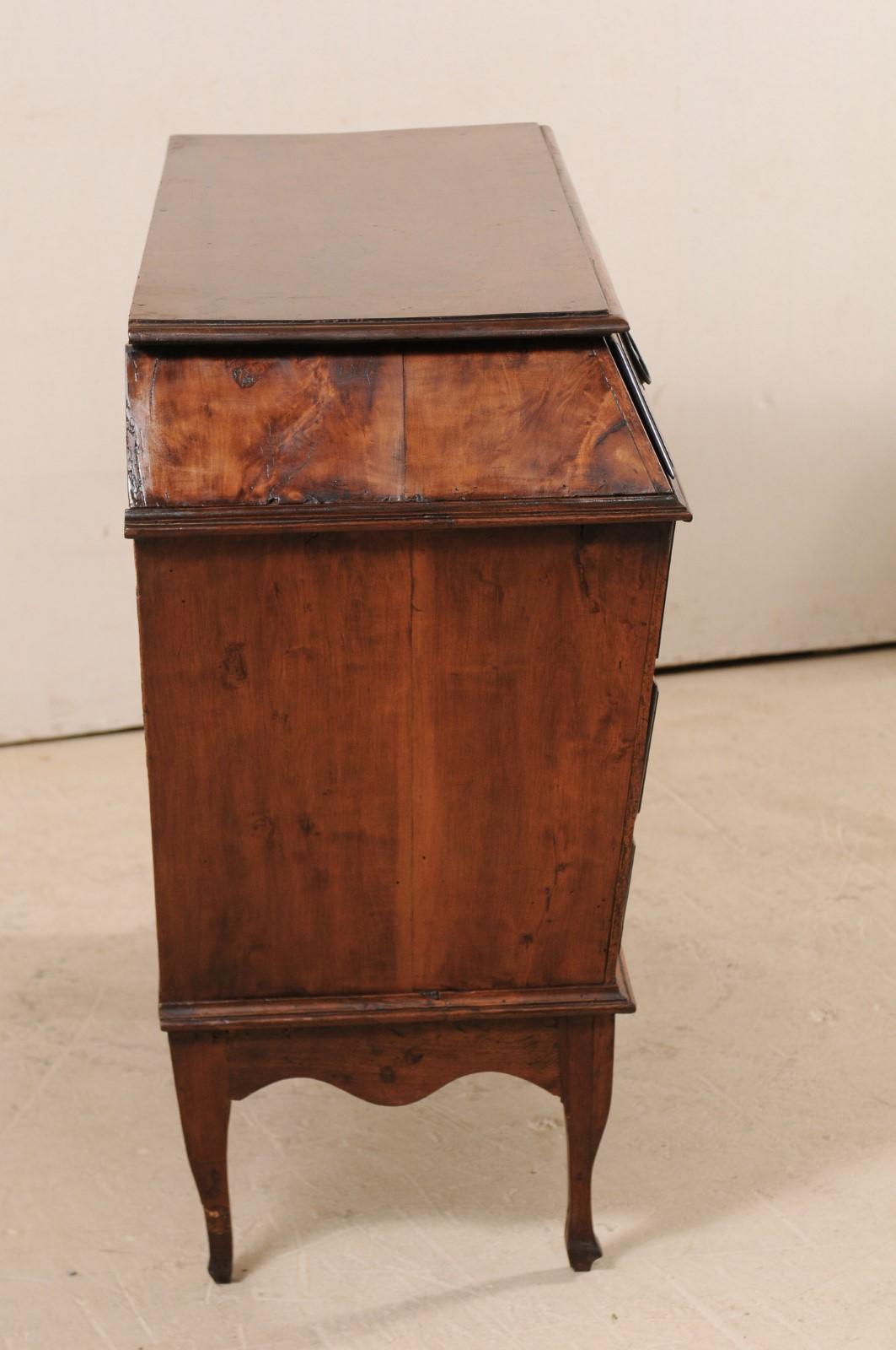 An Exceptional Late 18th C. Italian Walnut Commode w/ Unique Triangulated Shape For Sale 1
