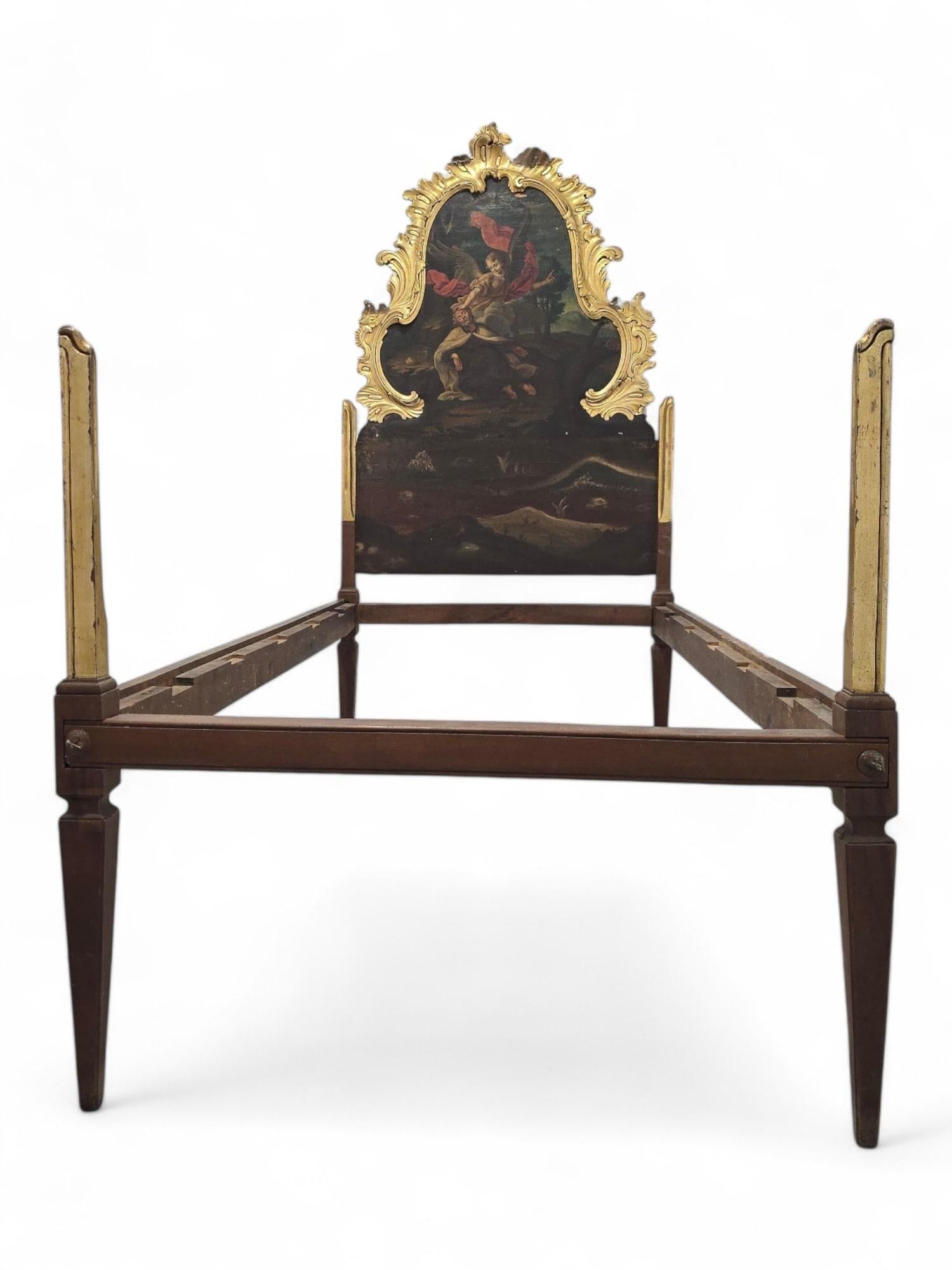 Exceptionnel lit du XVIIIe siècle avec peinture à l'huile et boiseries dorées en vente 8