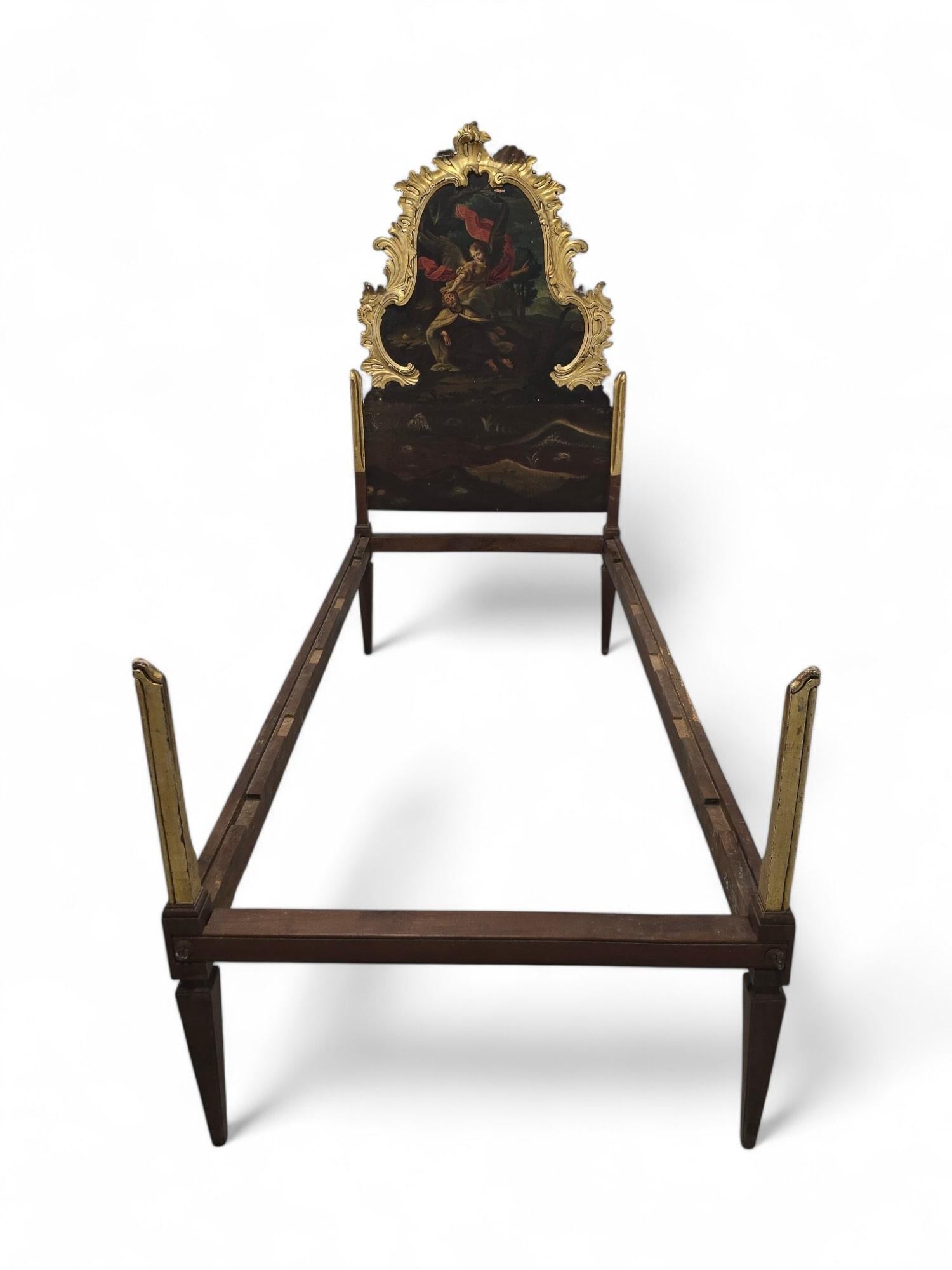 Exceptionnel lit du XVIIIe siècle avec peinture à l'huile et boiseries dorées en vente 2