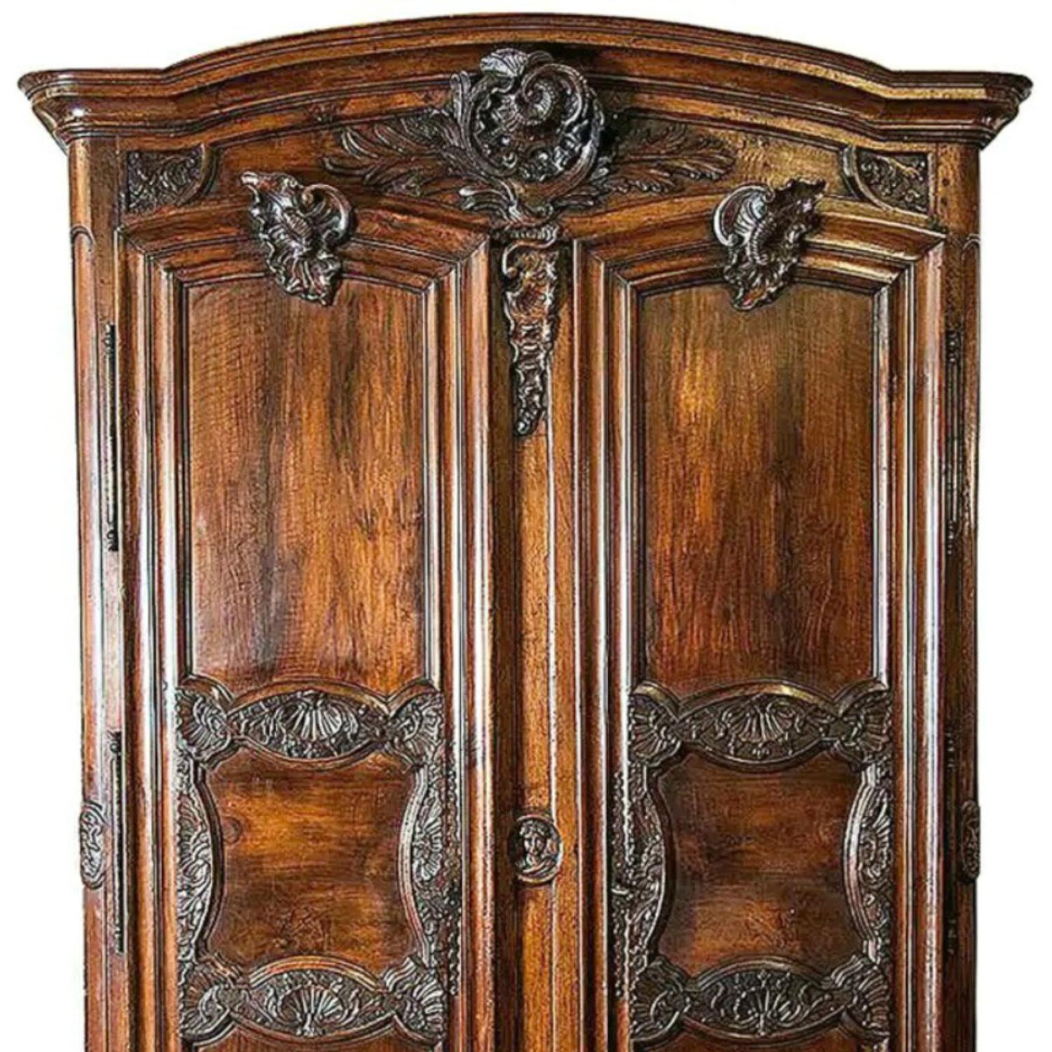 Early 18th Century Exceptional 18th Century French Régence Period Walnut Chateau Lyonnaise Armoire For Sale