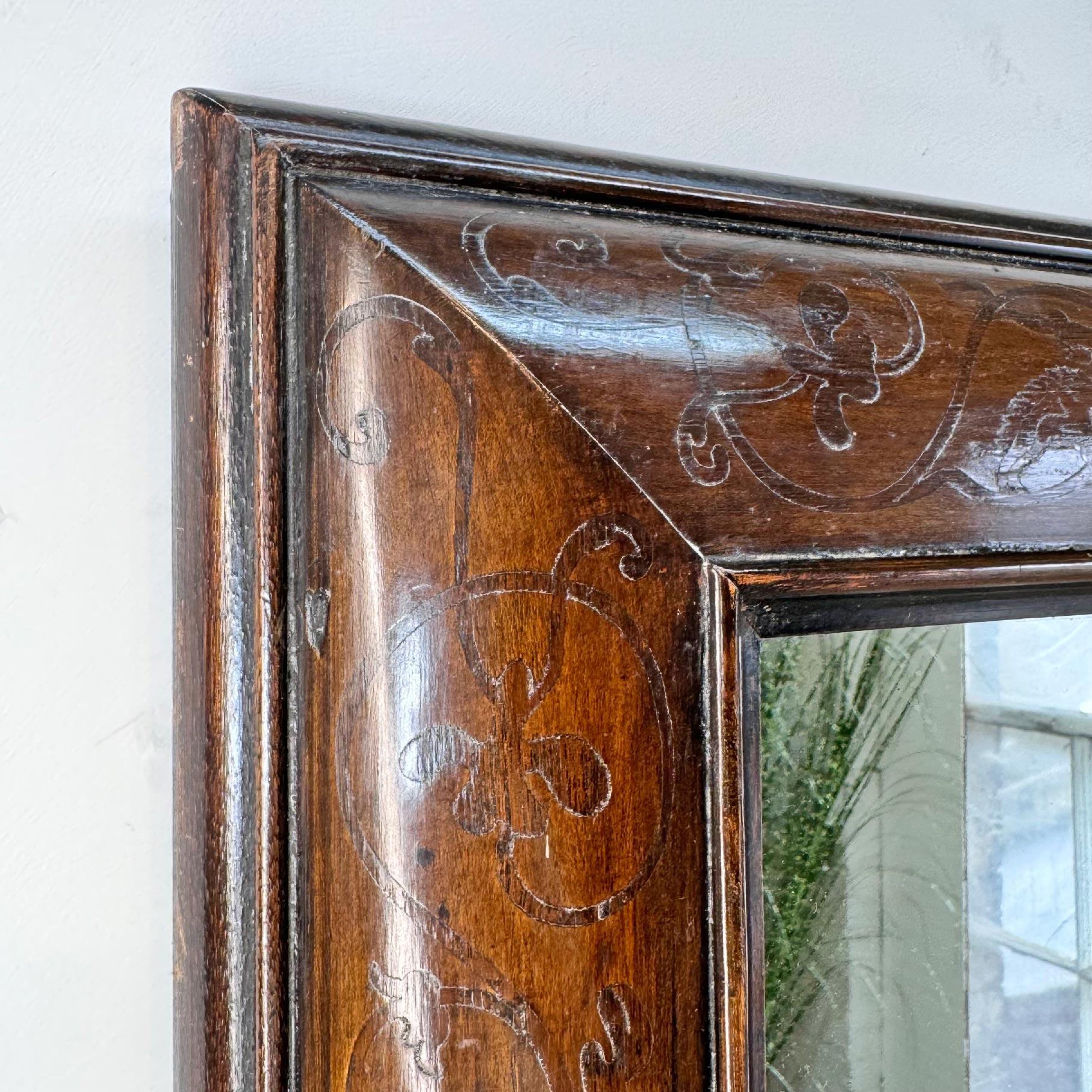 Exceptional 18th Century Marquetry Mirror in the William and Mary style For Sale 5