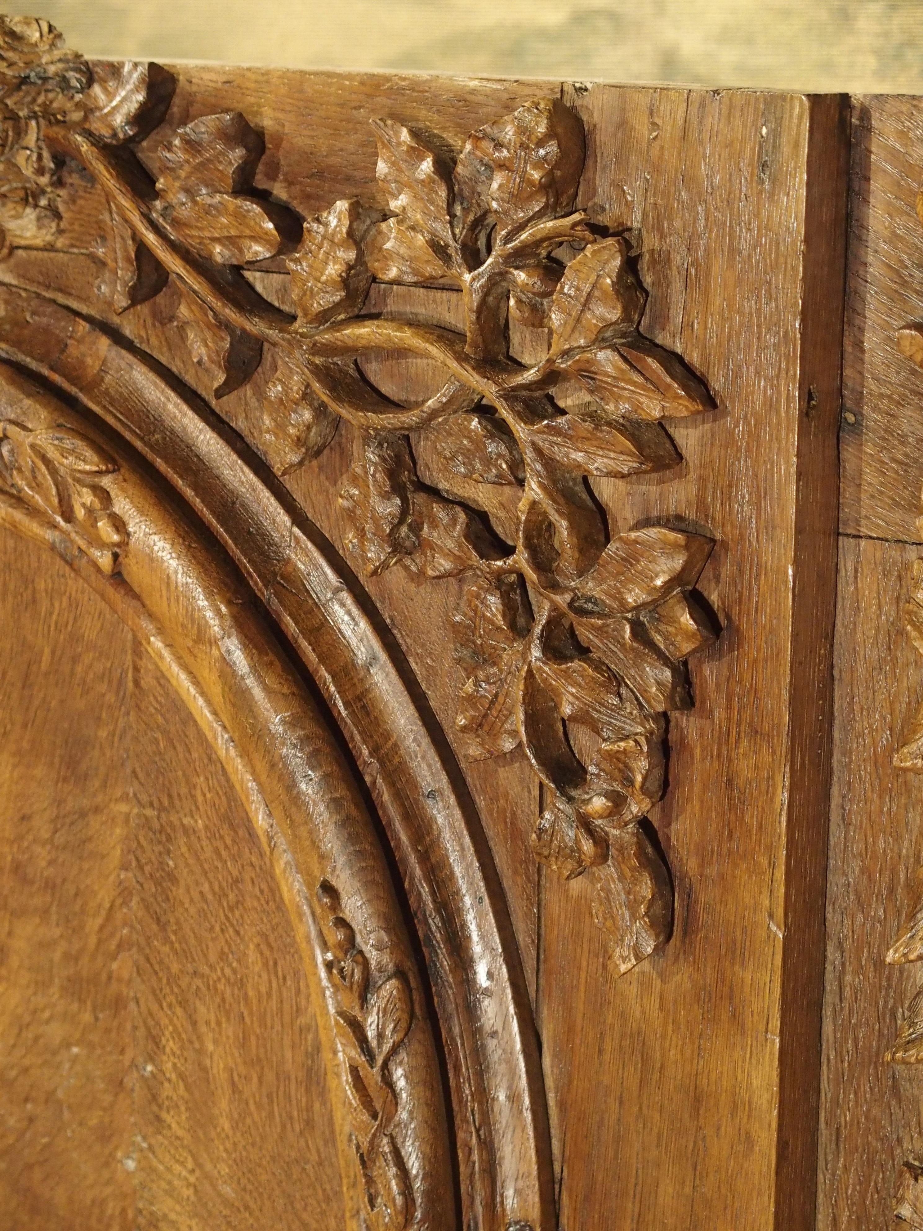 Exceptional 18th Century Oak Boiserie Panel from Chateau Saint-Maclou, Normandy For Sale 10