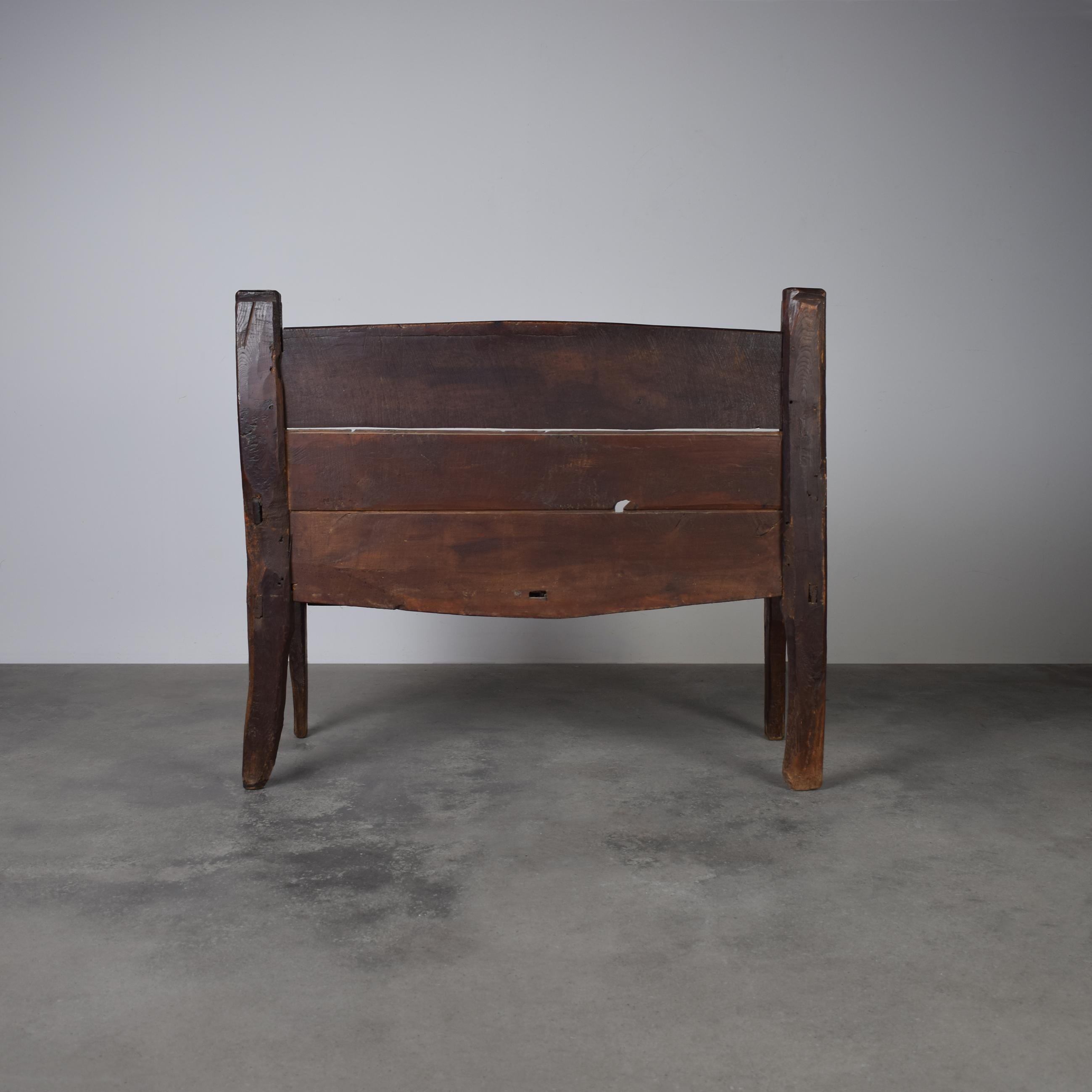 Exceptional 18th Century Spanish two seater Bench In Good Condition In ECHT, NL