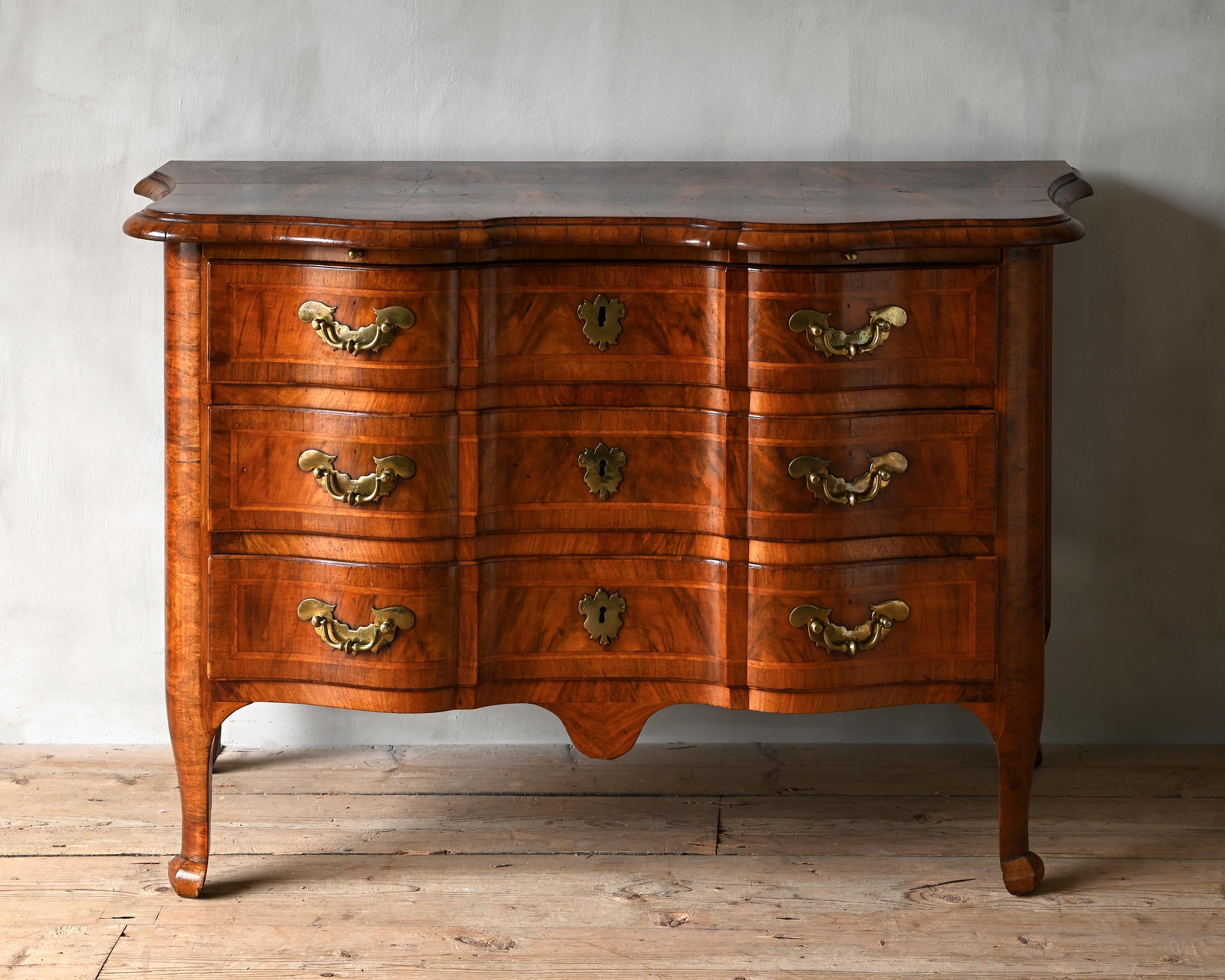 Exceptional 18th Century Swedish Baroque Commode 4