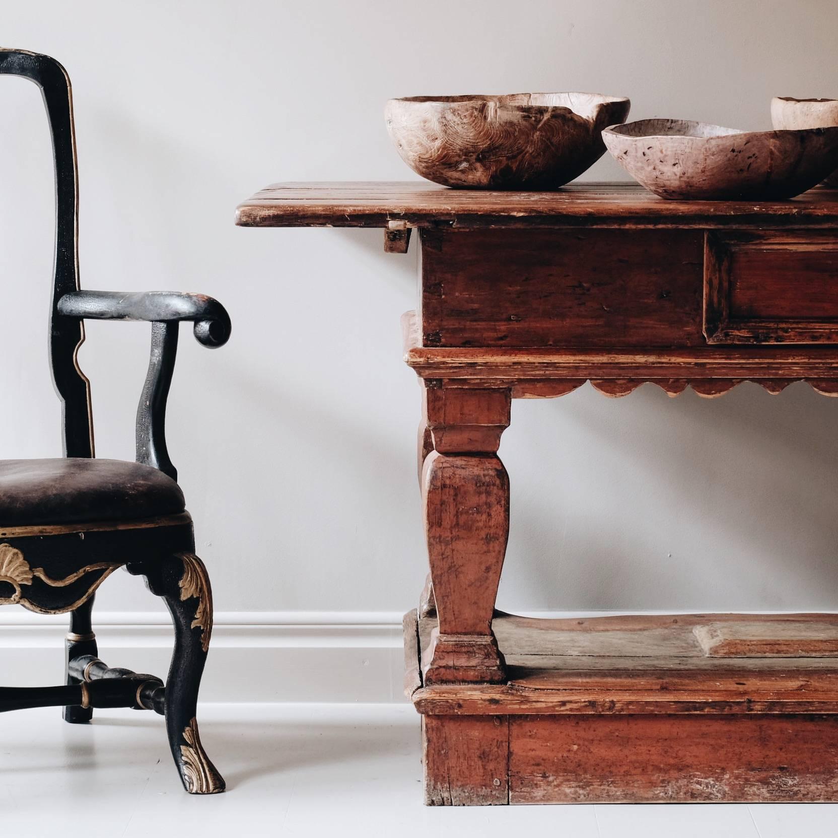 Exceptional 18th Century Swedish Baroque Table In Good Condition In Mjöhult, SE