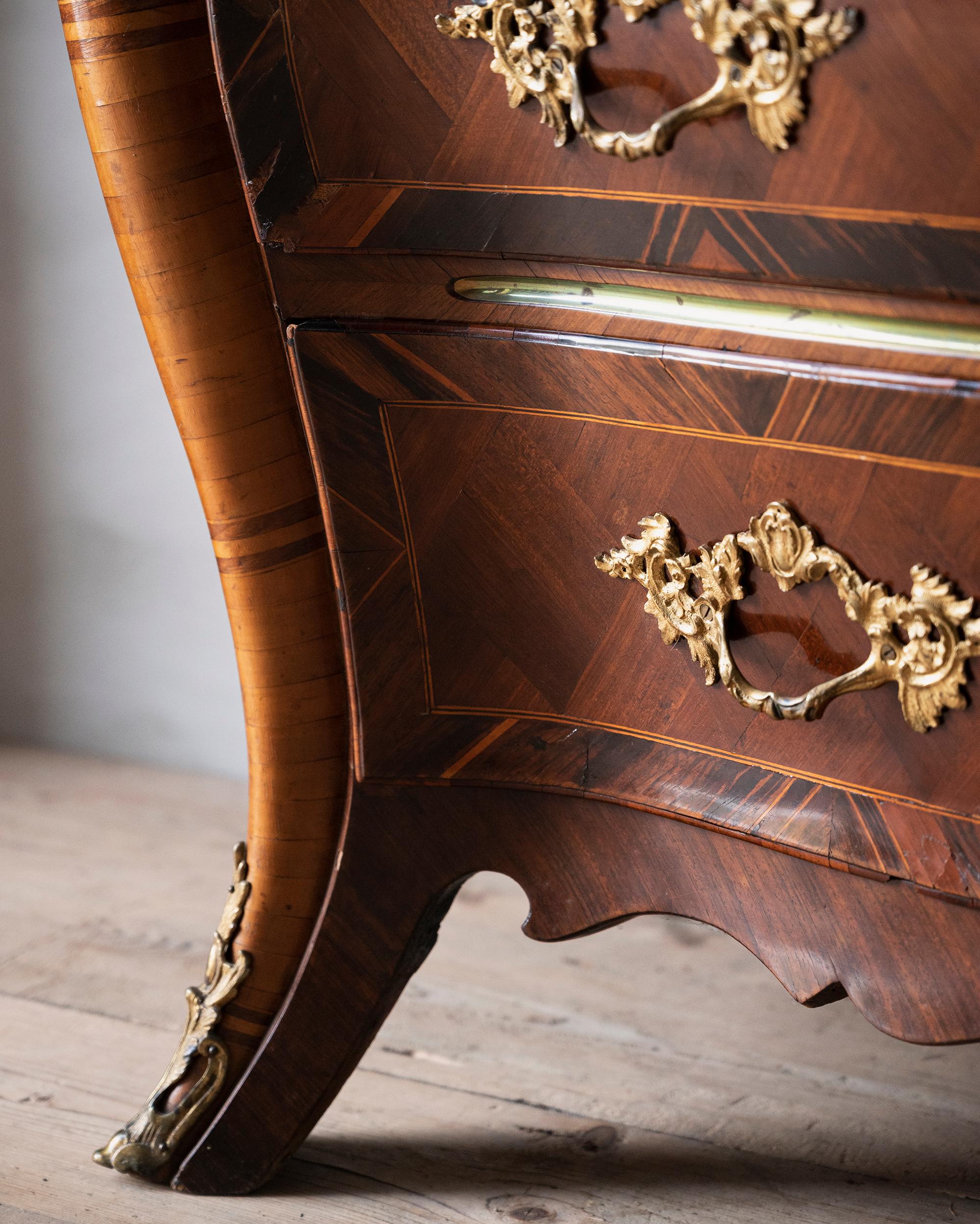 Exceptional 18th Century Swedish Rococo Commode For Sale 4