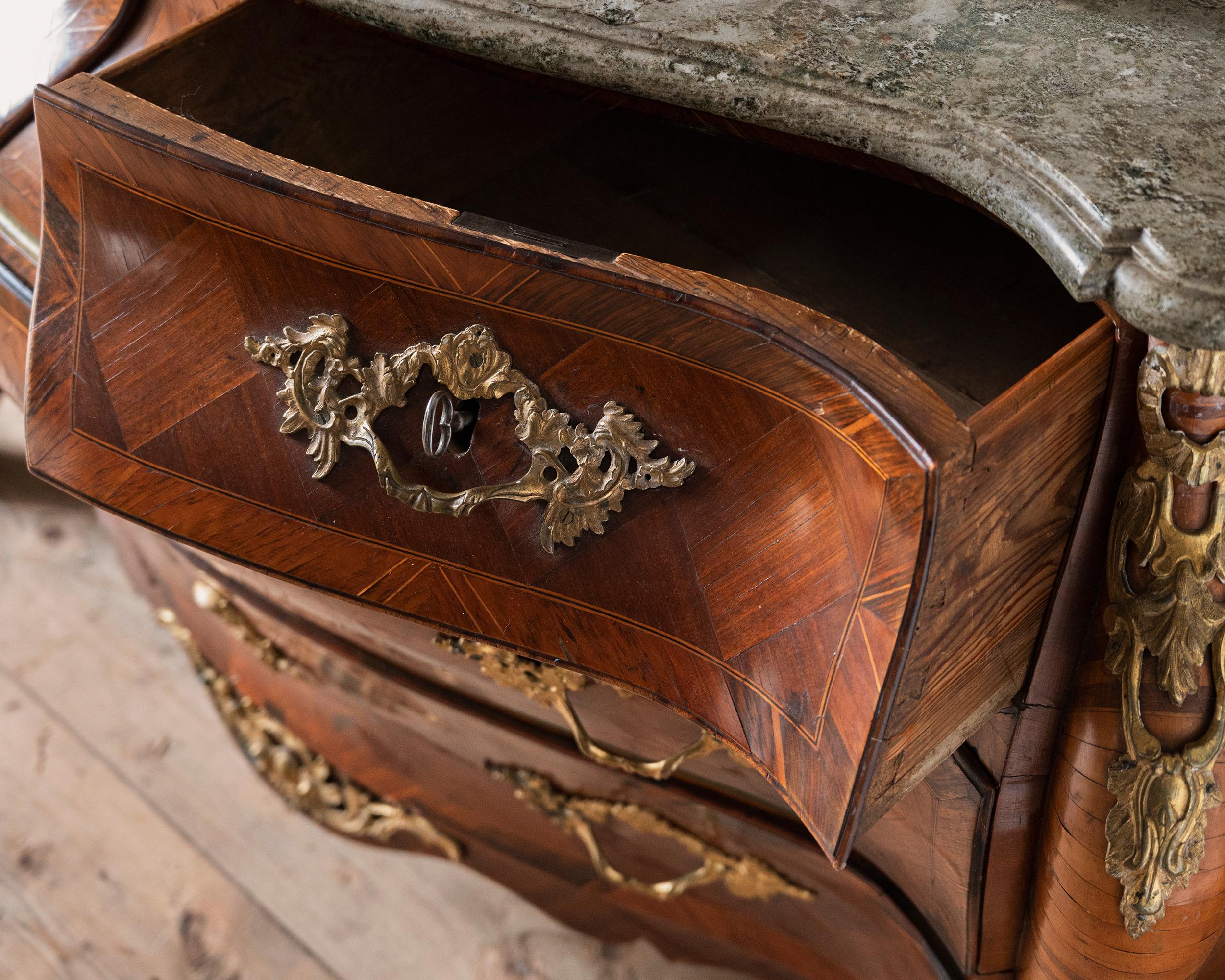 Exceptional 18th Century Swedish Rococo Commode For Sale 1