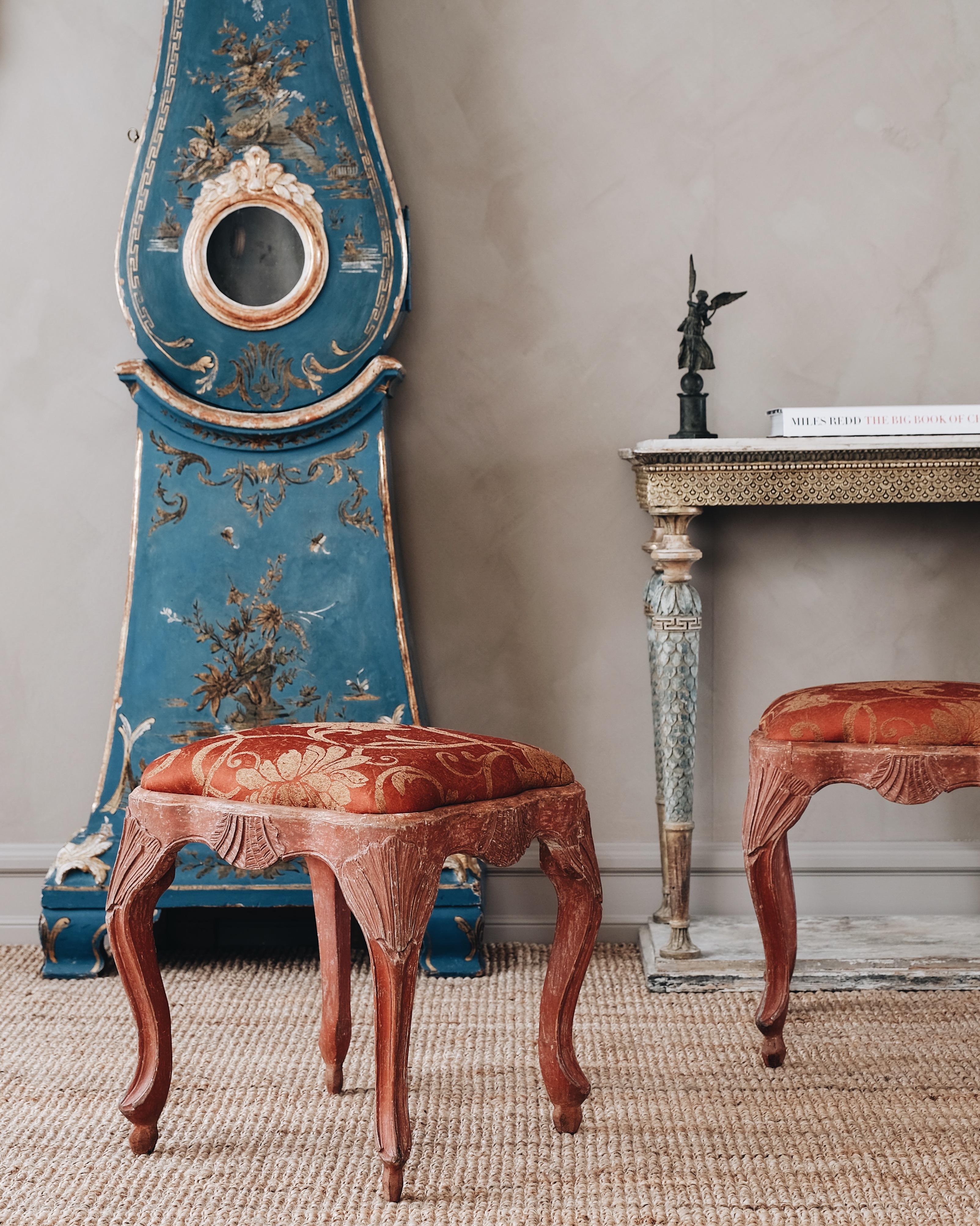 Exceptional 18th Century Swedish Rococo Stools In Good Condition In Mjöhult, SE