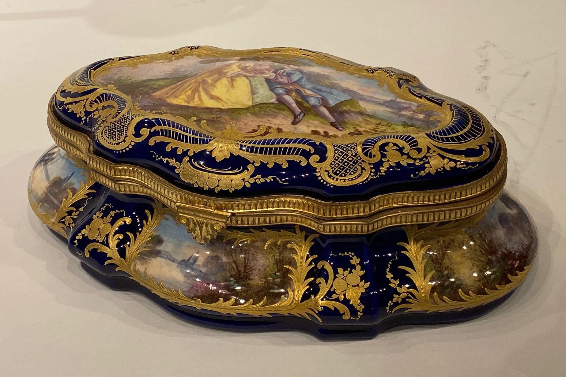 Exceptional 19th Century French Sevres Style Porcelain Dresser Casket / Box 3