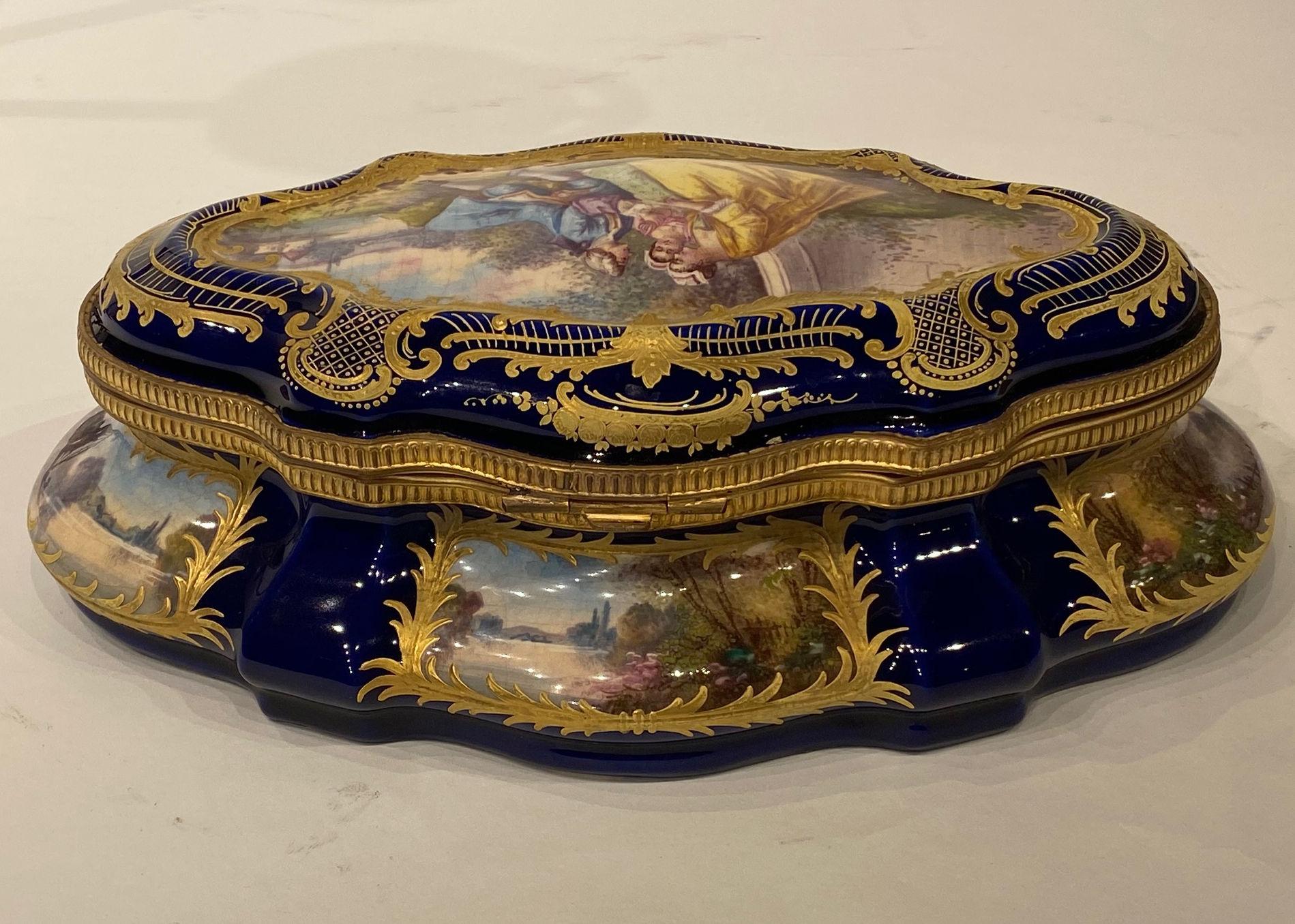Exceptional 19th Century French Sevres Style Porcelain Dresser Casket / Box 4