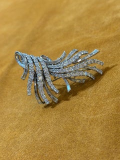 Exceptional 1960s Diamond Spray Brooch in White Gold