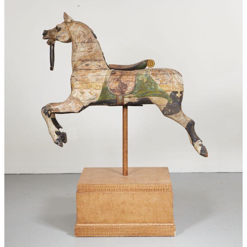 Exceptionnel cheval de carrousel A.I.C. avec peinture d'origine Bon état - En vente à Greenwich, CT