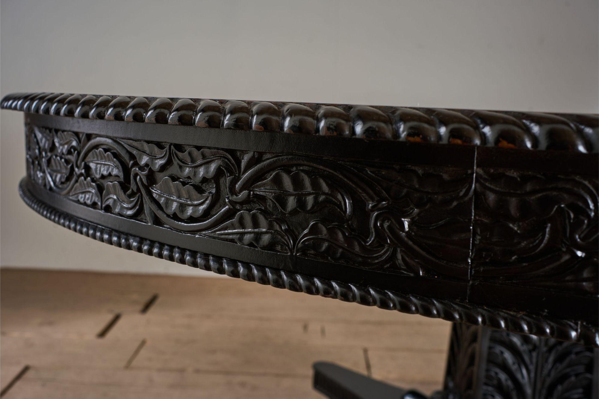 Exceptional 19th Century Anglo-Indian Coromandel centre table For Sale 3