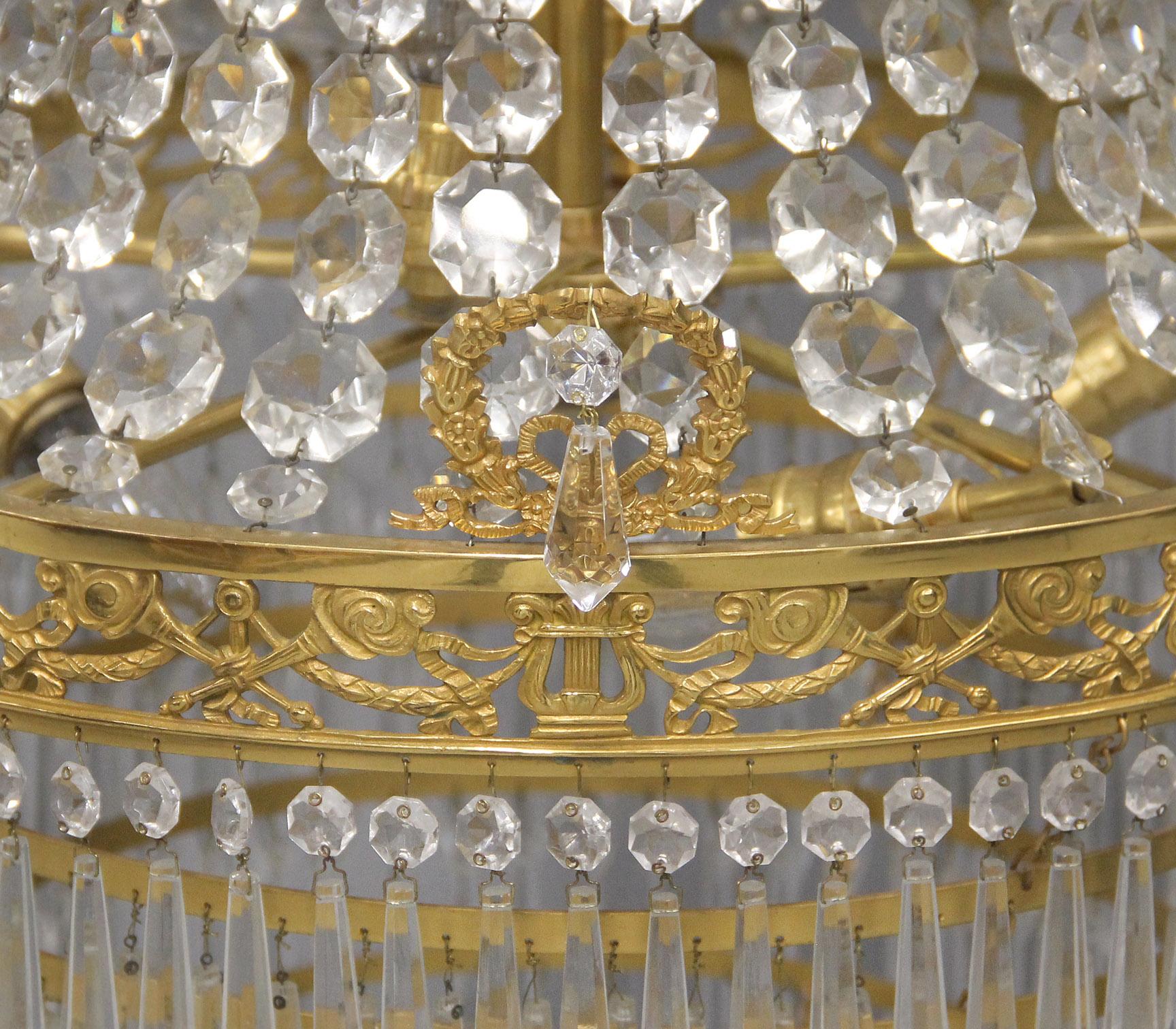 Eccezionale lampadario in bronzo e cristallo del XIX secolo in stile impero russo in vendita 1