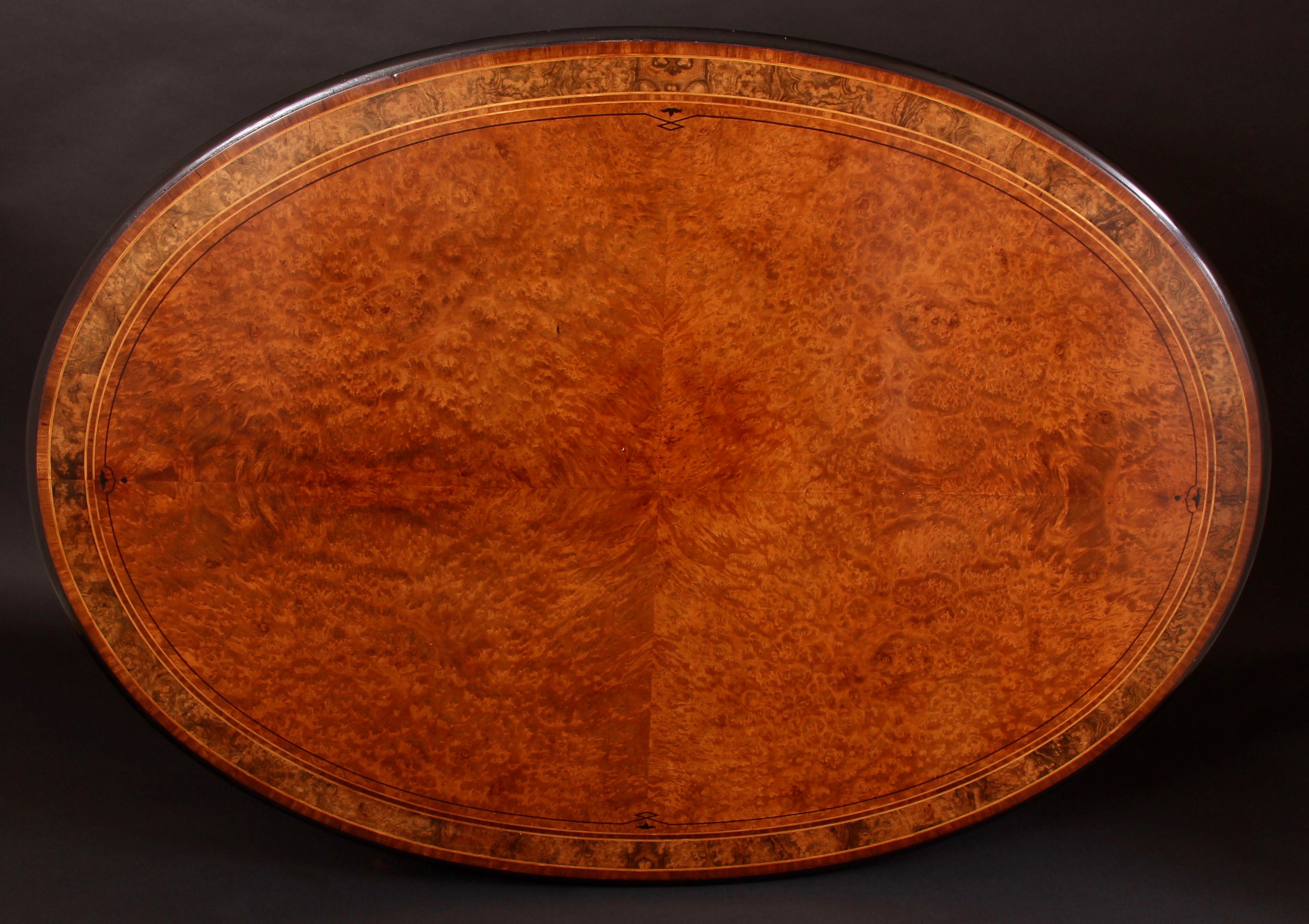 Exceptionnelle table centrale du 19ème siècle attribuée à Holland & Sons Bon état - En vente à London, by appointment only