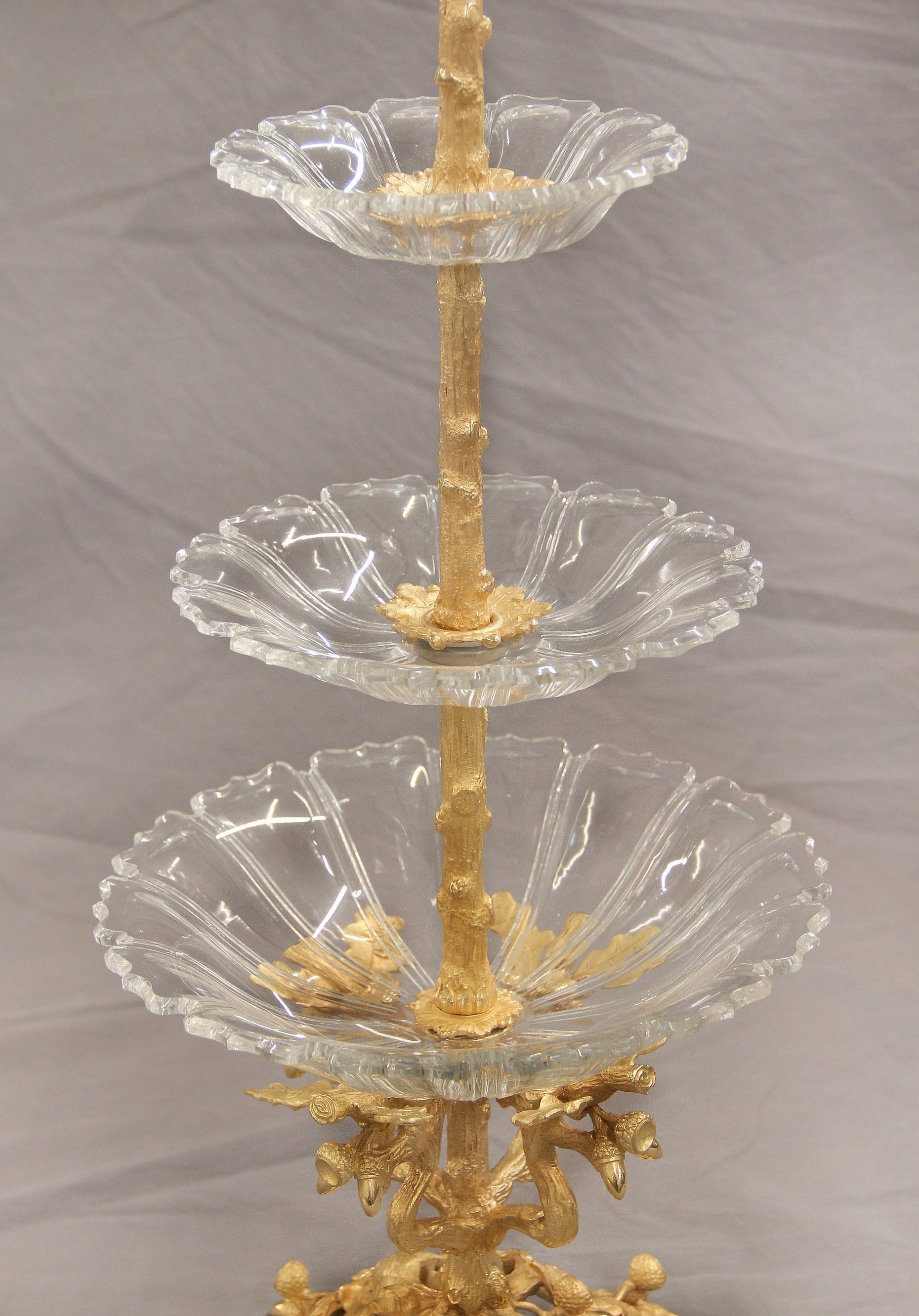 Exceptionnelle garniture de trois pièces Baccarat du 19ème siècle en bronze doré et cristal en vente 3