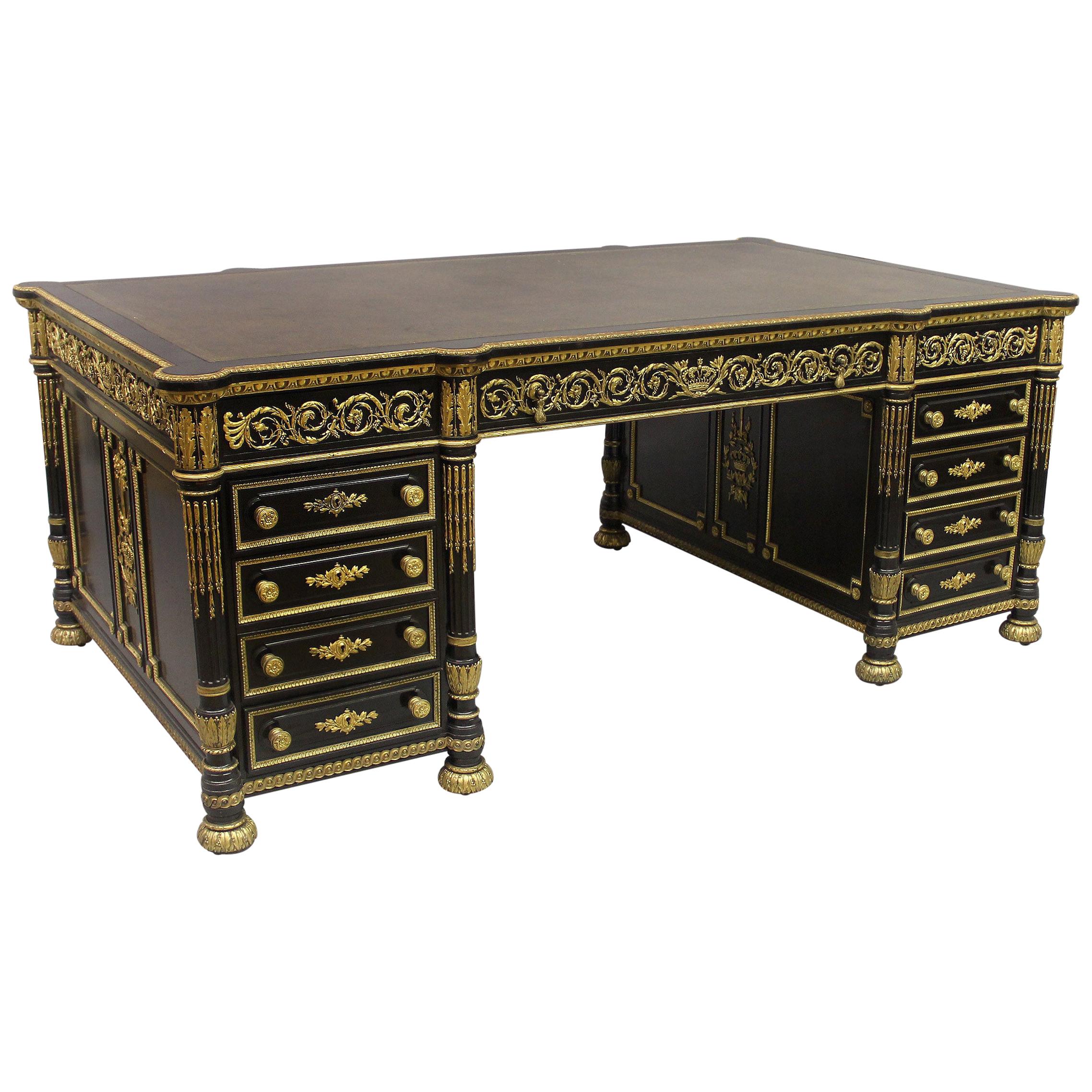 Exceptionnel bureau double face anglais du XIXe siècle monté sur bronze doré en vente