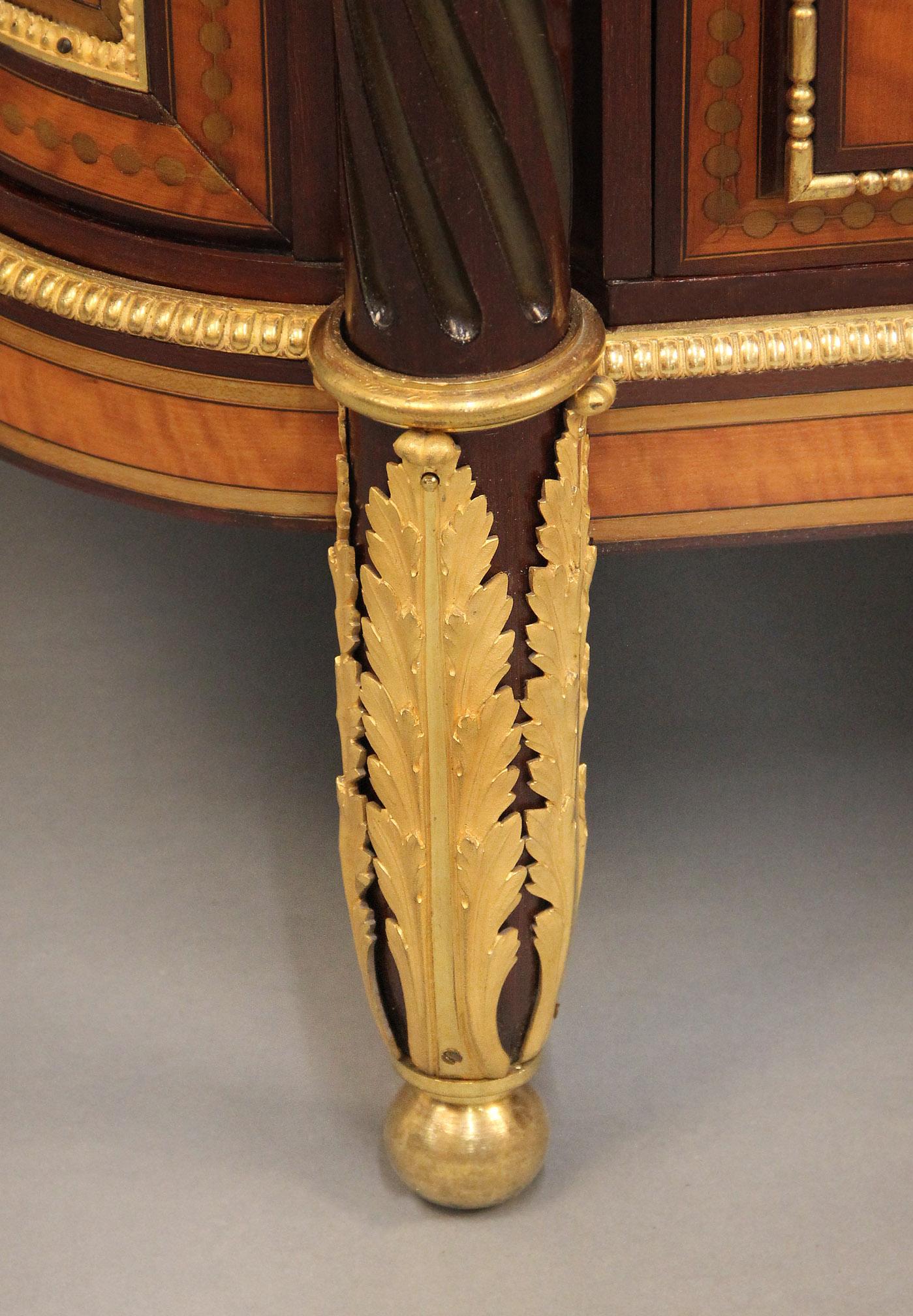 Eccezionale armadio Vernis Martin del XIX secolo con montatura in bronzo dorato di Beurdeley in vendita 2