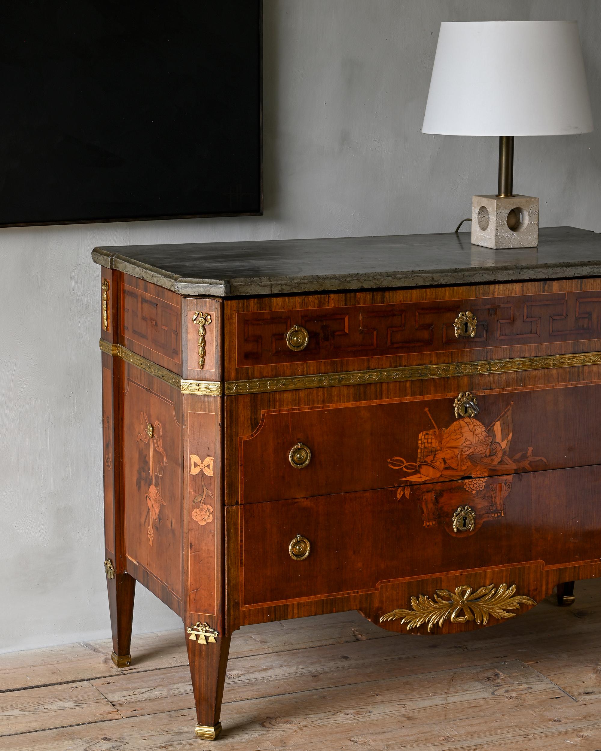 Hand-Crafted Exceptional 19th Century Gustavian Chest of Drawers For Sale