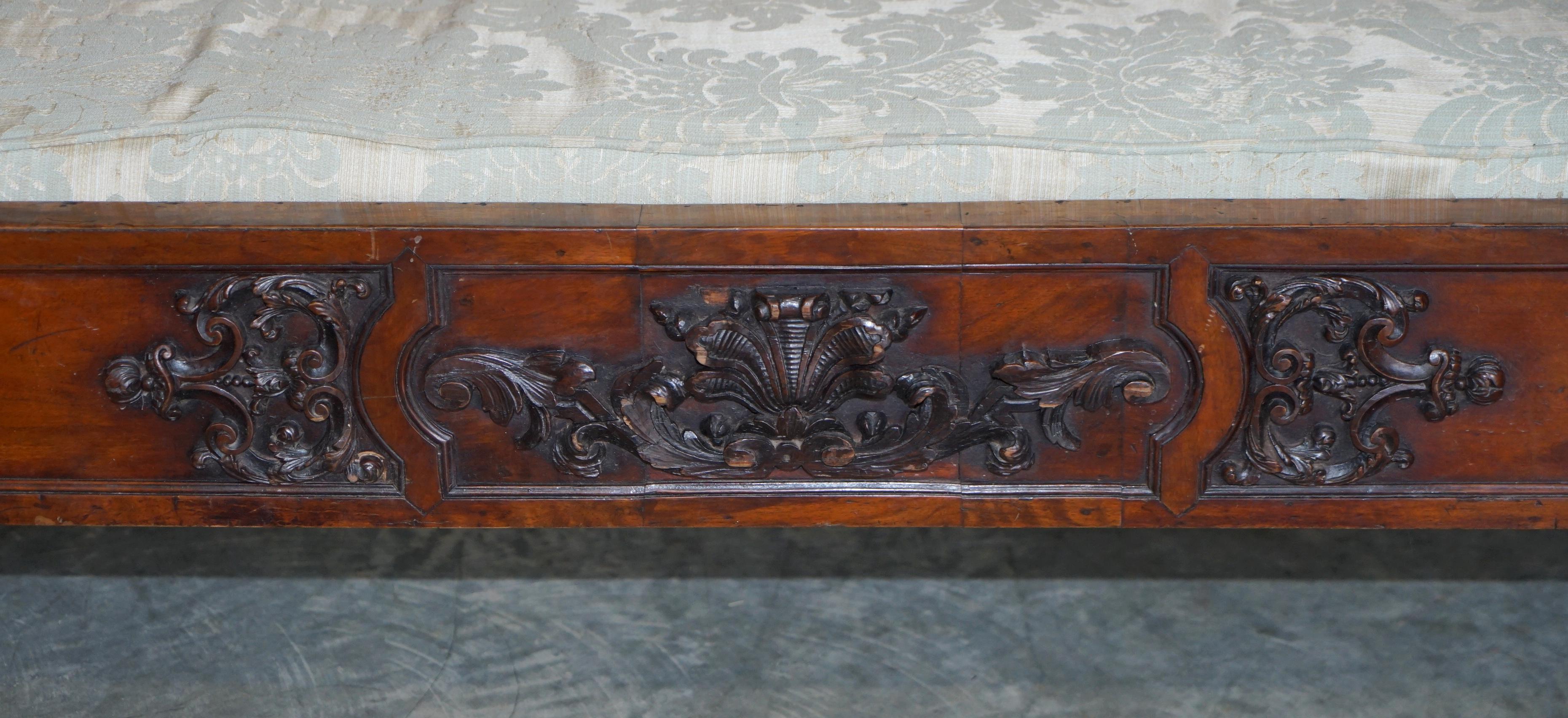 Mid-19th Century Exceptional 19th Century Hand Carved Italian Walnut Day Bed Cherub Putti's Angel For Sale