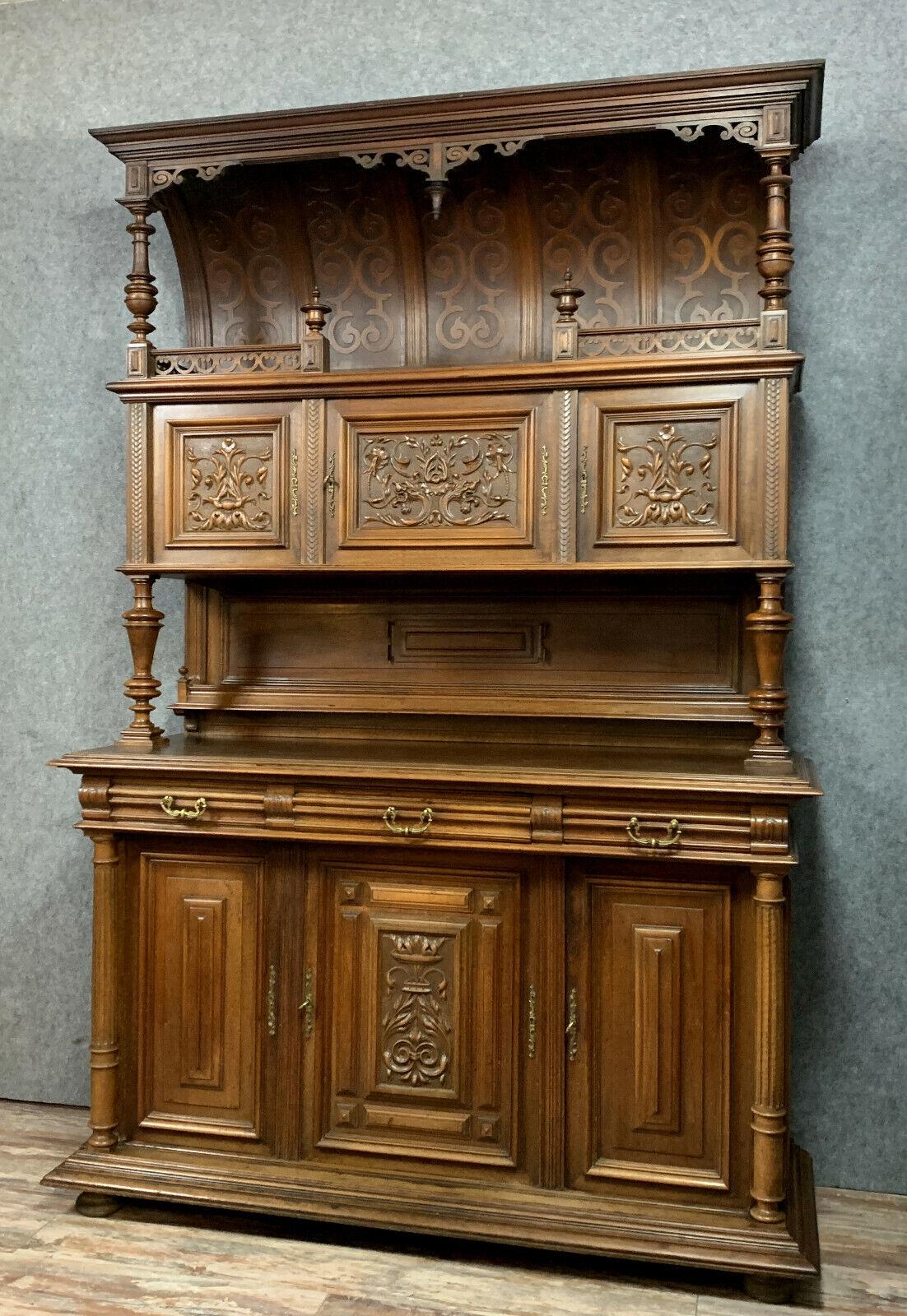 Exceptional 19th Century Renaissance-Style Two-Body Buffet -1X20 In Good Condition For Sale In Bordeaux, FR