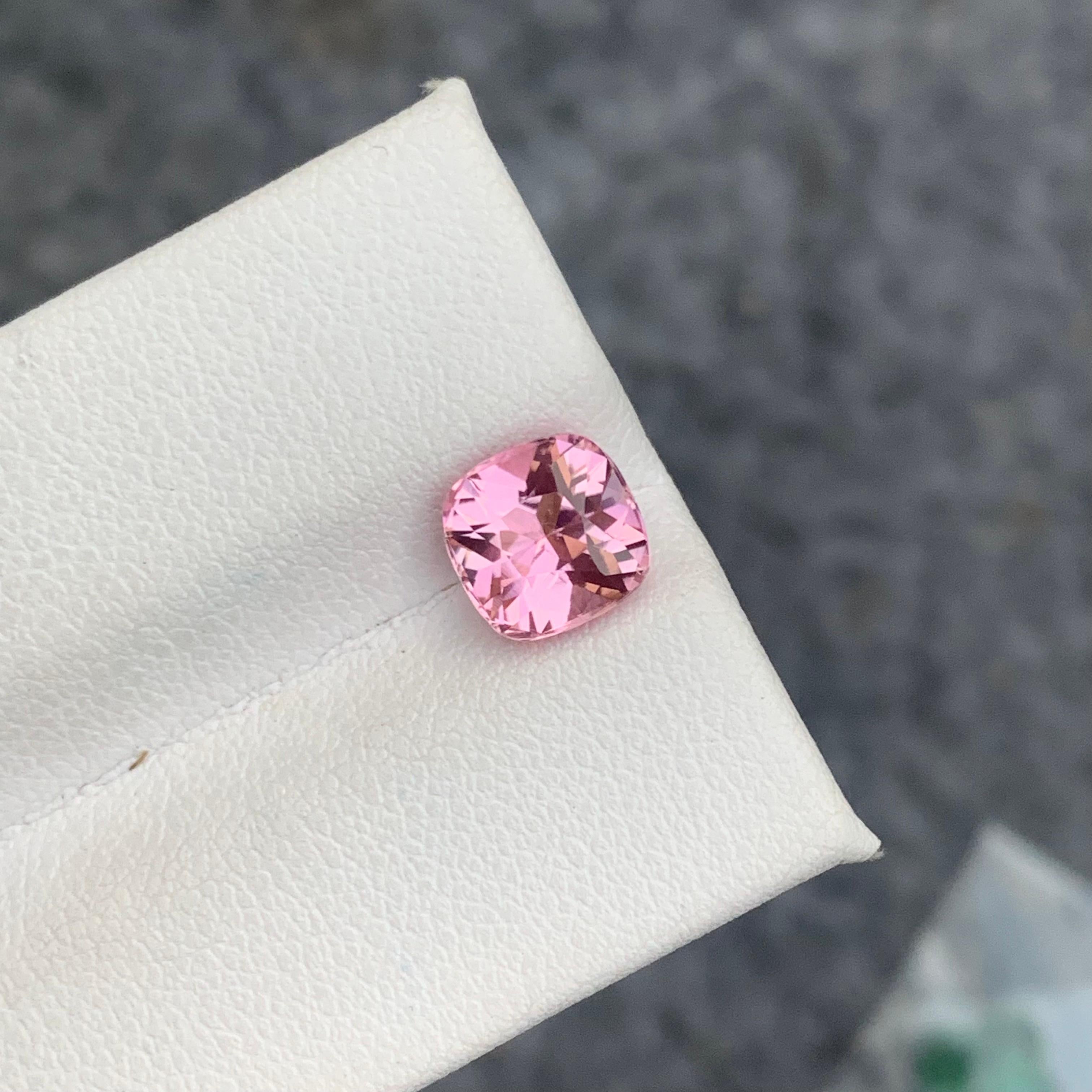 Exceptional 2.0 Carat Natural Loose Baby Pink Tourmaline from Afghan Mine For Sale 3