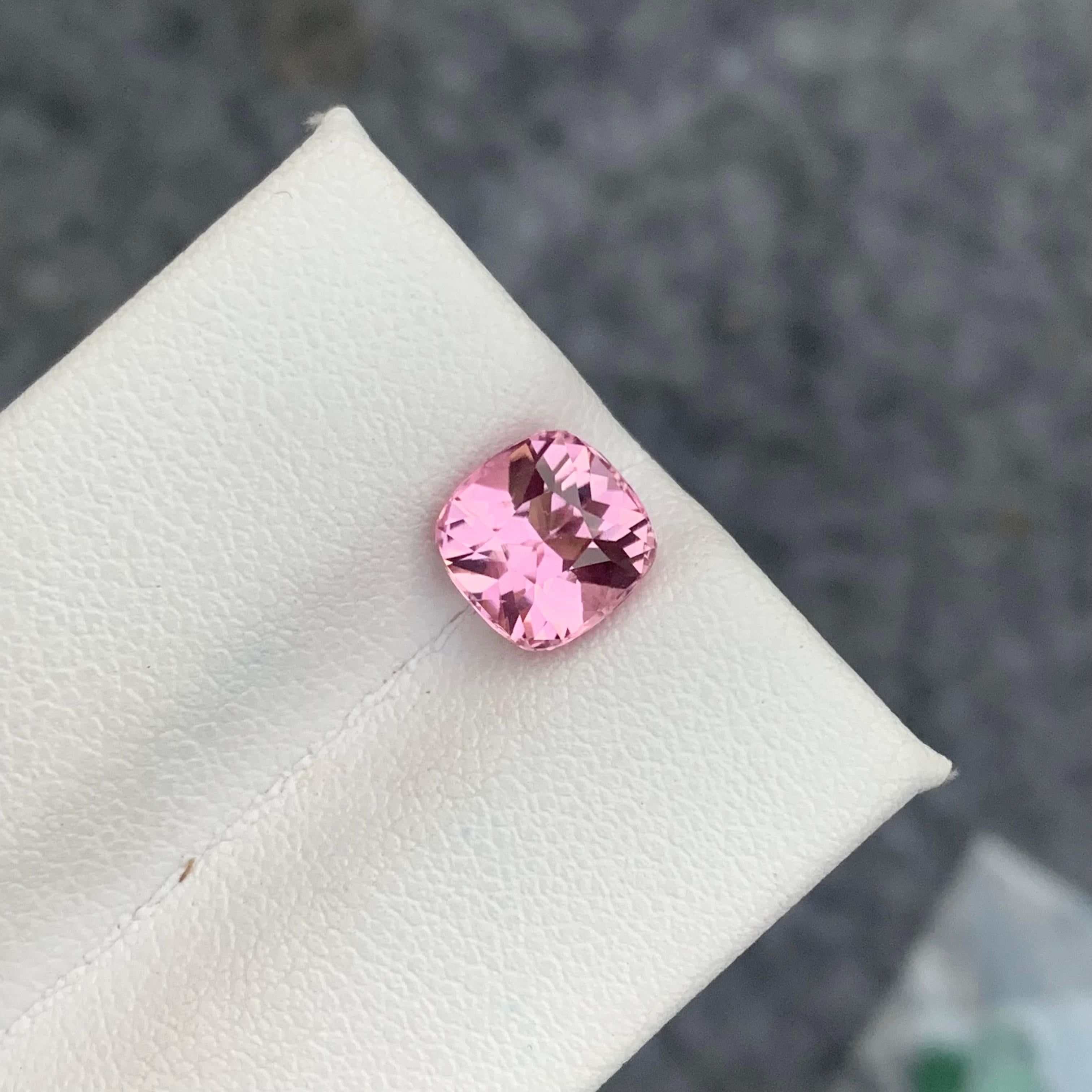 Exceptional 2.0 Carat Natural Loose Baby Pink Tourmaline from Afghan Mine For Sale 4