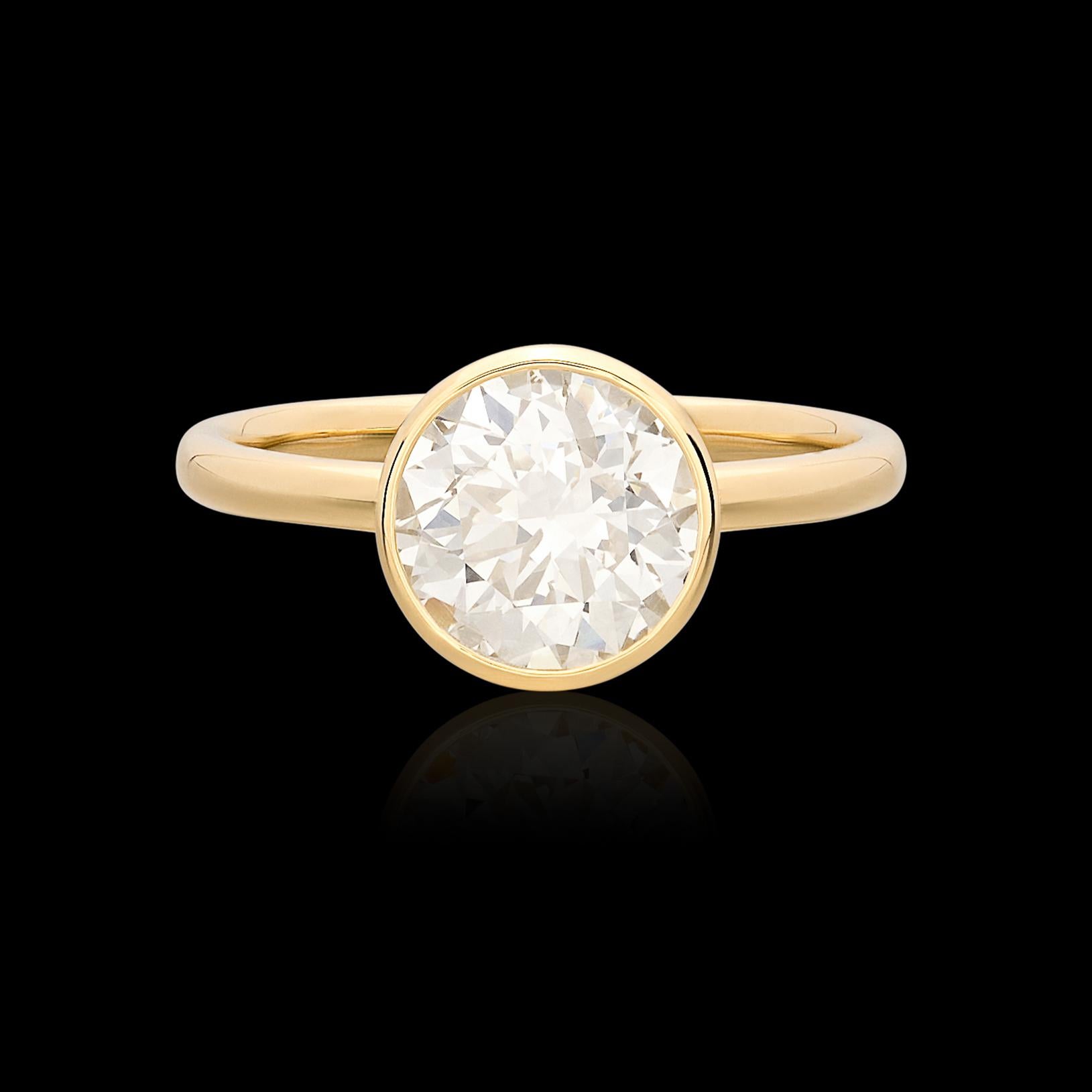 Women's Exceptional 2.04ct Old European Cut Yellow Gold Diamond Ring For Sale