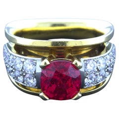 Exceptionnelle bague en or jaune 18 carats avec spinelle rouge birmane de 2,28 carats et diamants, certifiée GIA