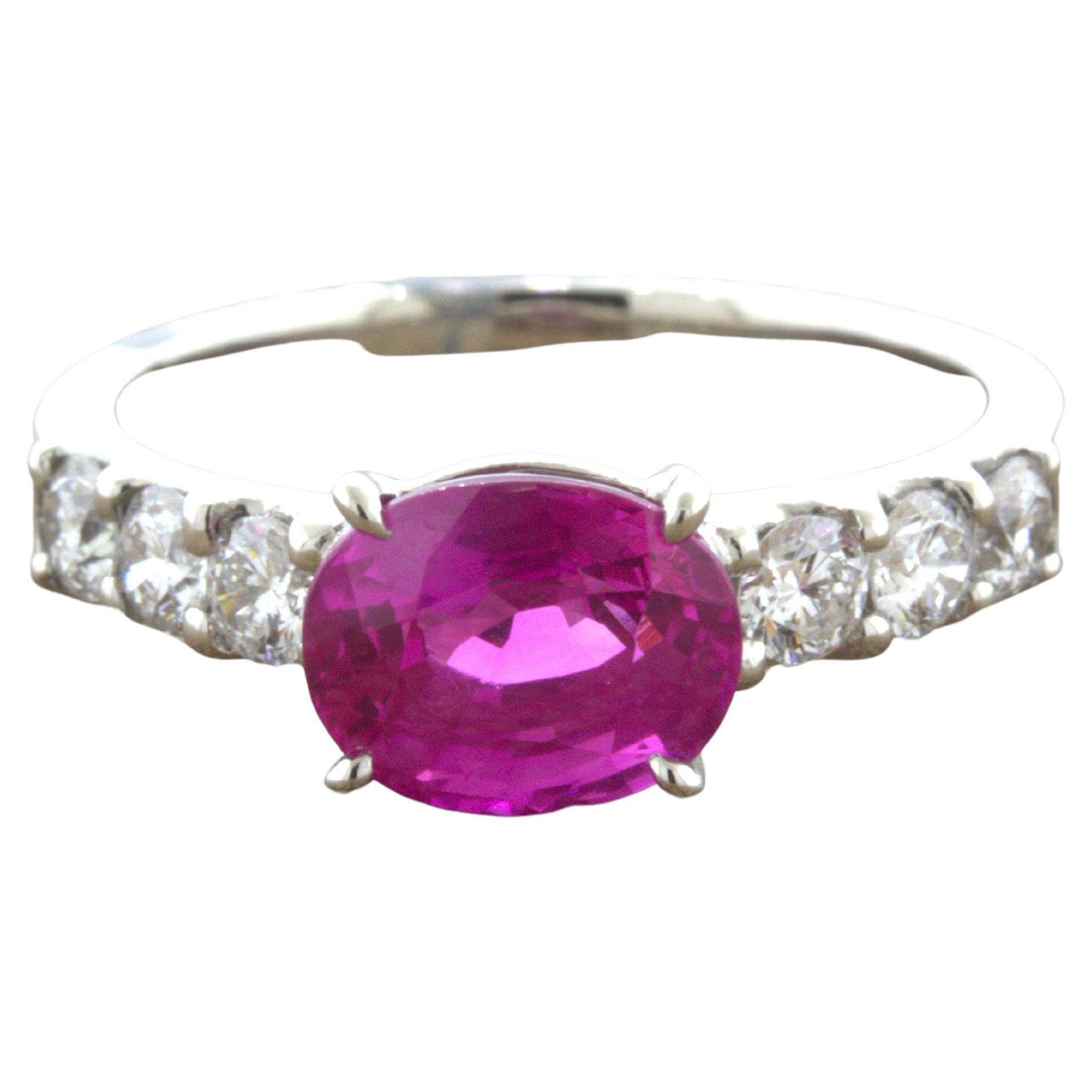 Exceptional 2.36 Carat Hot-Pink Sapphire Diamond Platinum Ring, GIA Certified For Sale