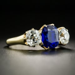 Exceptional 2.62 Carat Kashmir Sapphire and Diamond Ring
