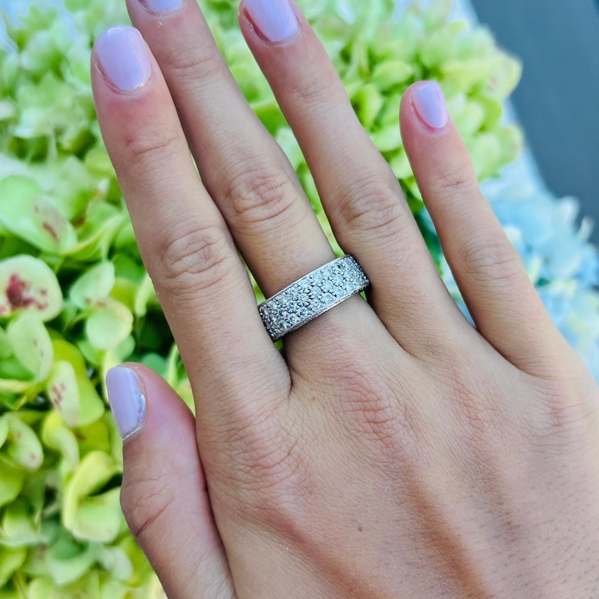 Exceptional 3-row Platinum Diamond Eternity Band In Excellent Condition For Sale In San Francisco, CA