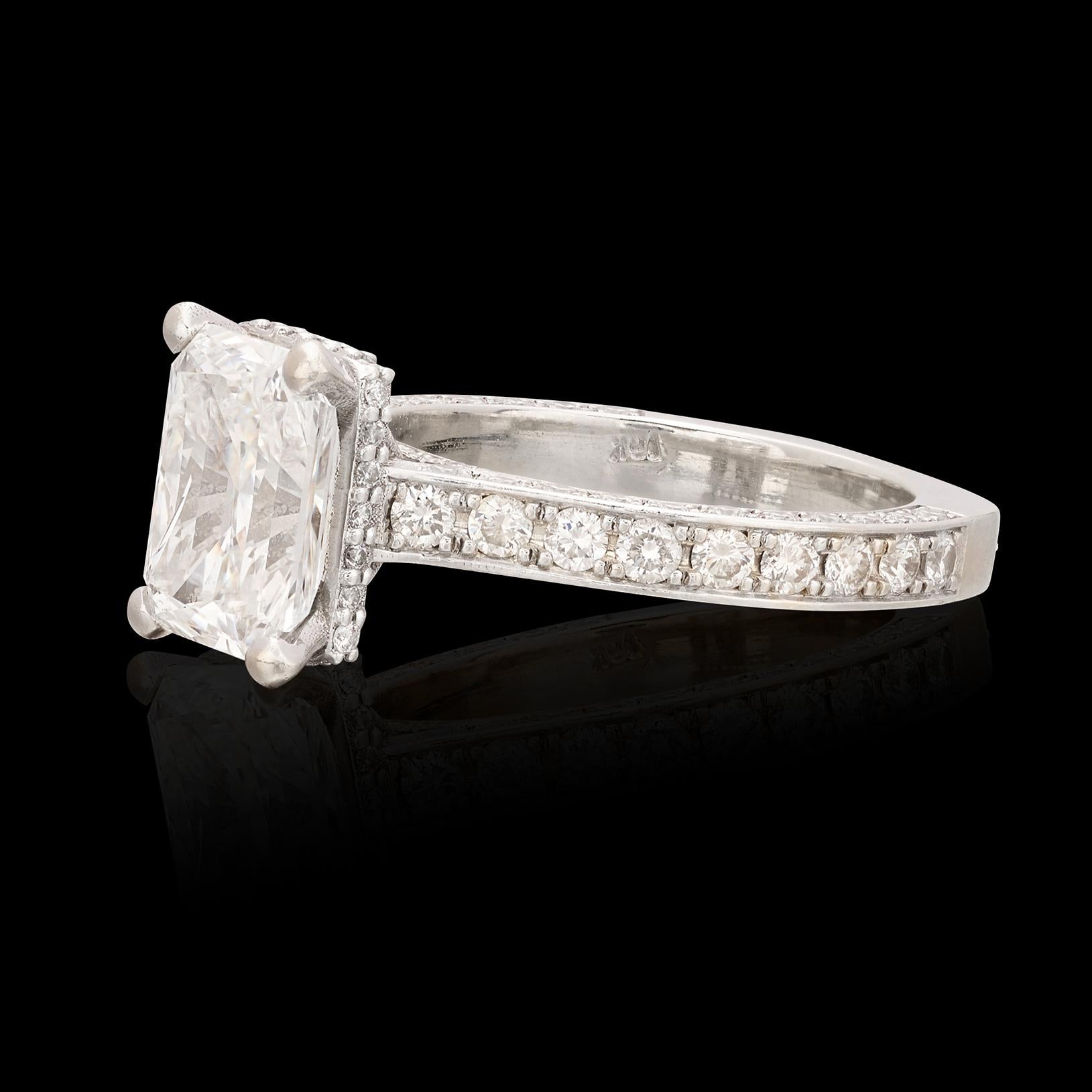 Exceptional 3.01 Carat GIA Radiant Cut Diamond Ring 3