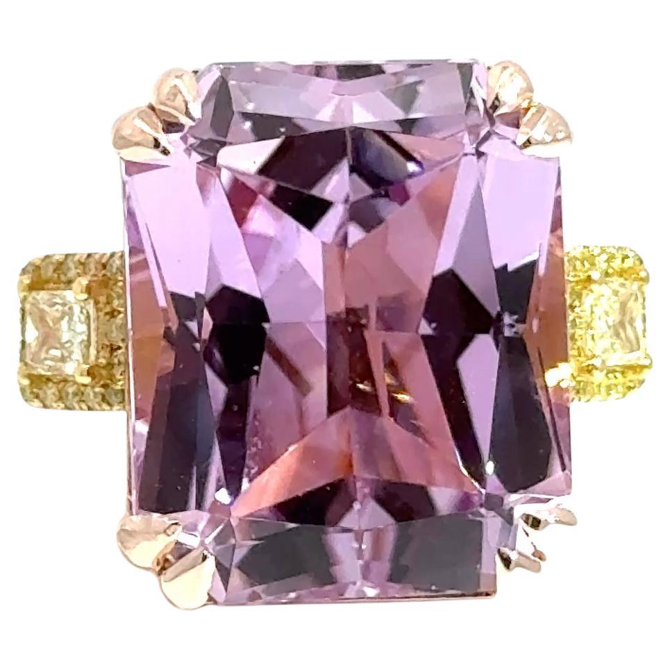 Exceptional 31.46ct Emerald-Cut Kunzite Ring with Fancy Yellow Diamonds in 14K