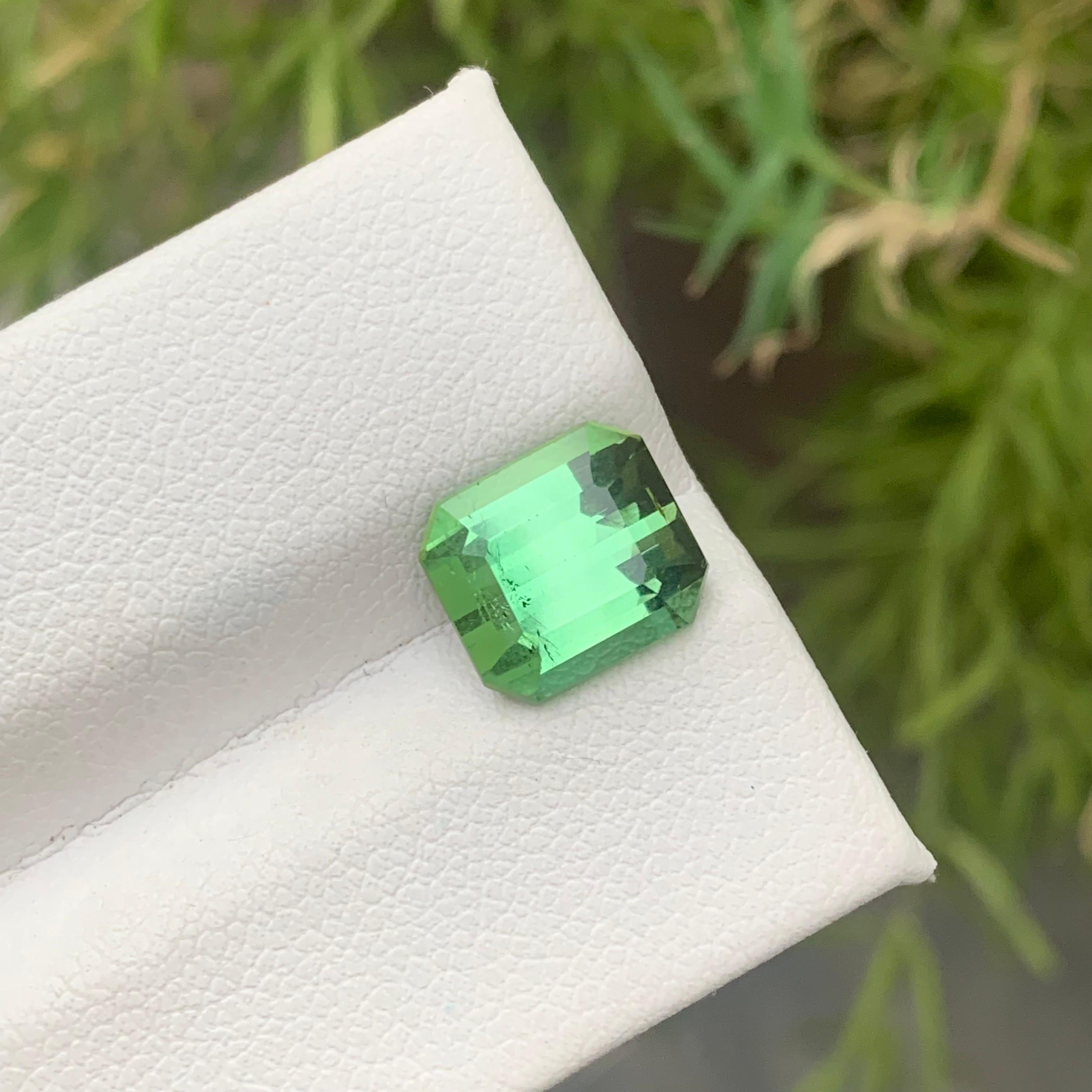 Exceptional 3.65 Carat Natural Loose Mintgreen Tourmaline Emerald Cut Kunar Mine In New Condition For Sale In Peshawar, PK