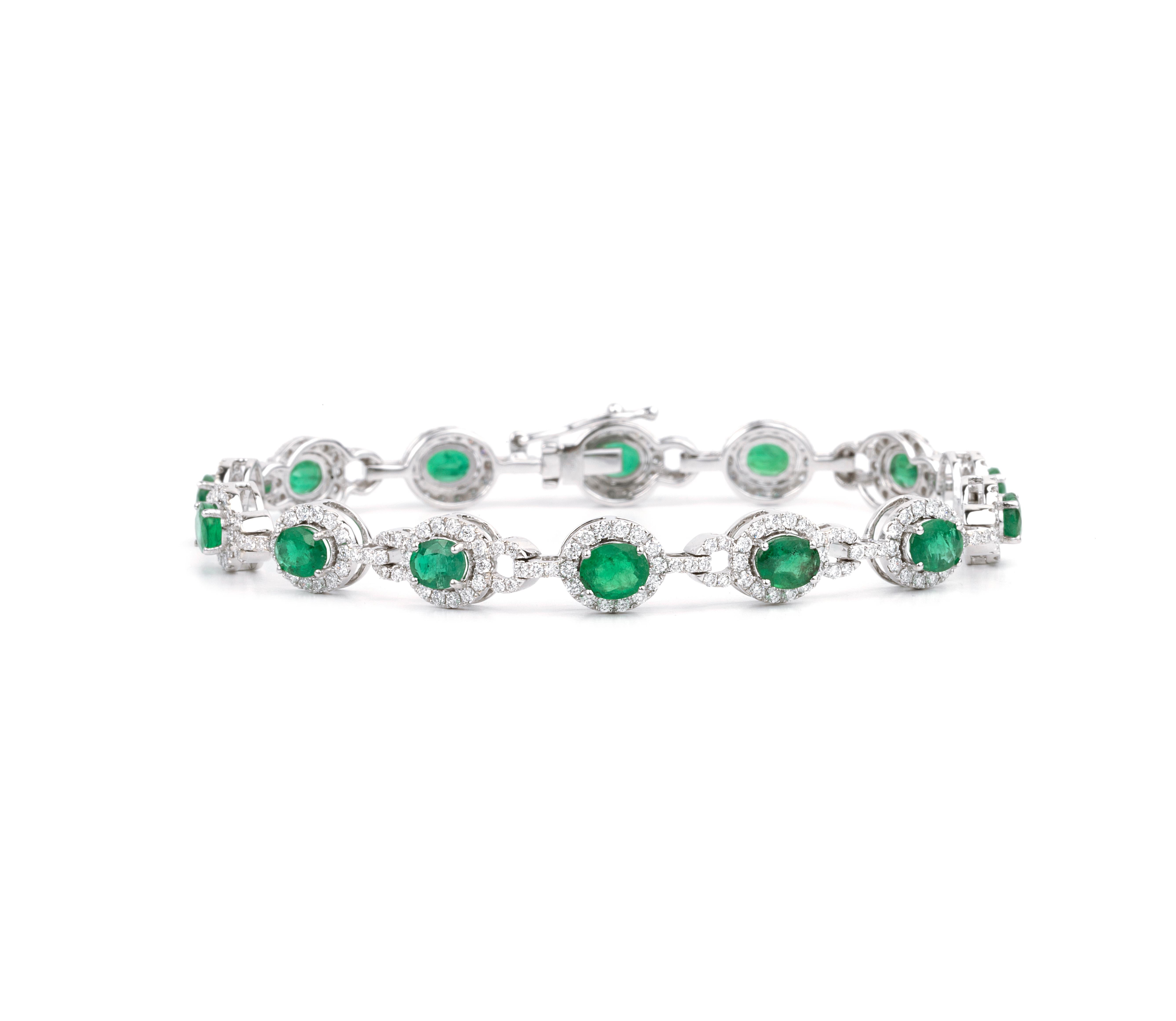 Exceptional 5 Ctw Oval Cut Natural Emerald Bracelet with diamond 18k White Gold

✤ 𝐃𝐞𝐭𝐚𝐢𝐥𝐬
↦ Emerald : 5 carats
✤ Diamond
↦ Color: F G
↦ Clarity: VS 
↦ Carat Weight: 2 TCW
↦ Making Process: Handmade - Crafted by our experienced team
↦ Type: