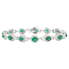 Exceptional 5 Ctw Oval Cut Natural Emerald Bracelet with diamond 18k White Gold