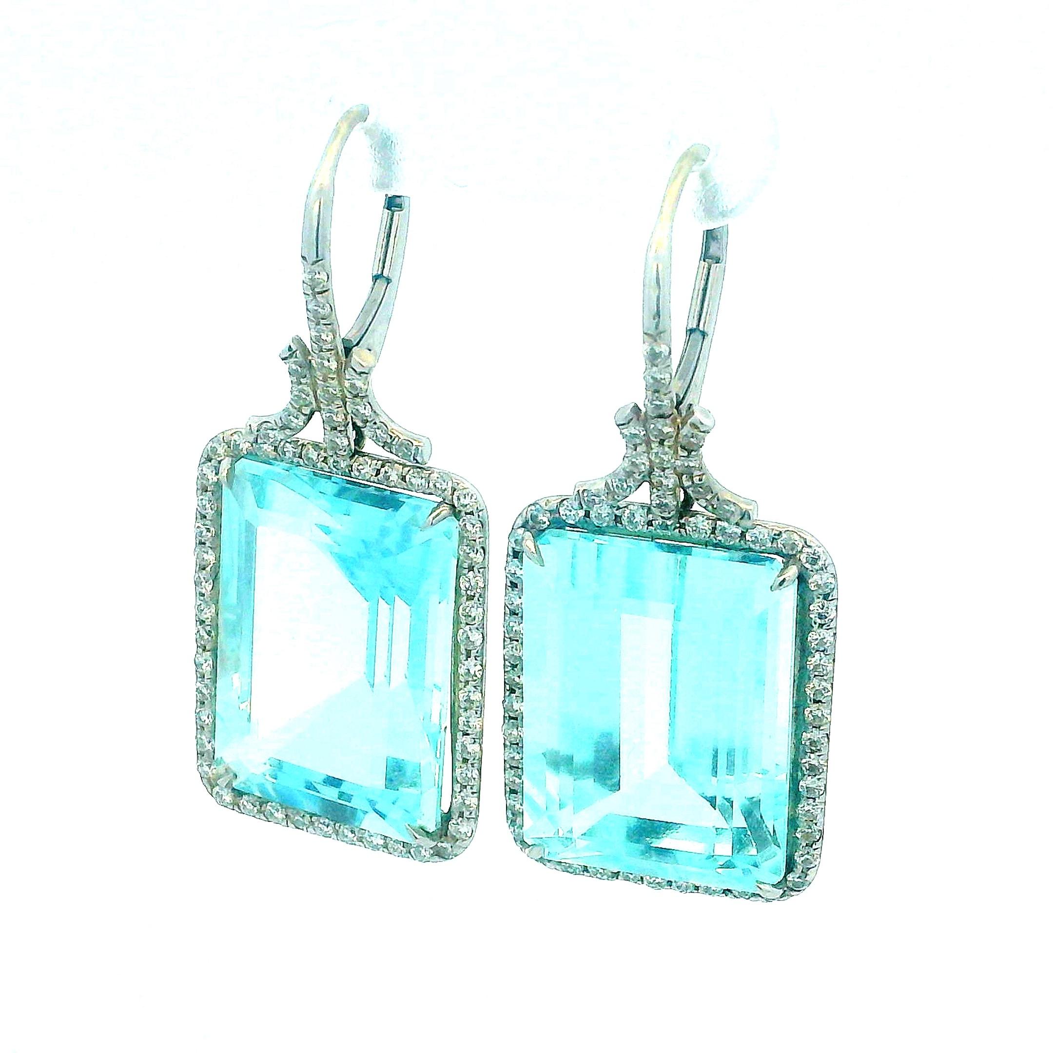 Eccezionali orecchini a goccia con acquamarina e diamanti da 54 carati in oro bianco 14K in vendita 8
