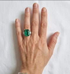 EXCEPTIONAL 7.9 Carat VIVID GREEN COLOMBIA NO OIL Emerald Ring