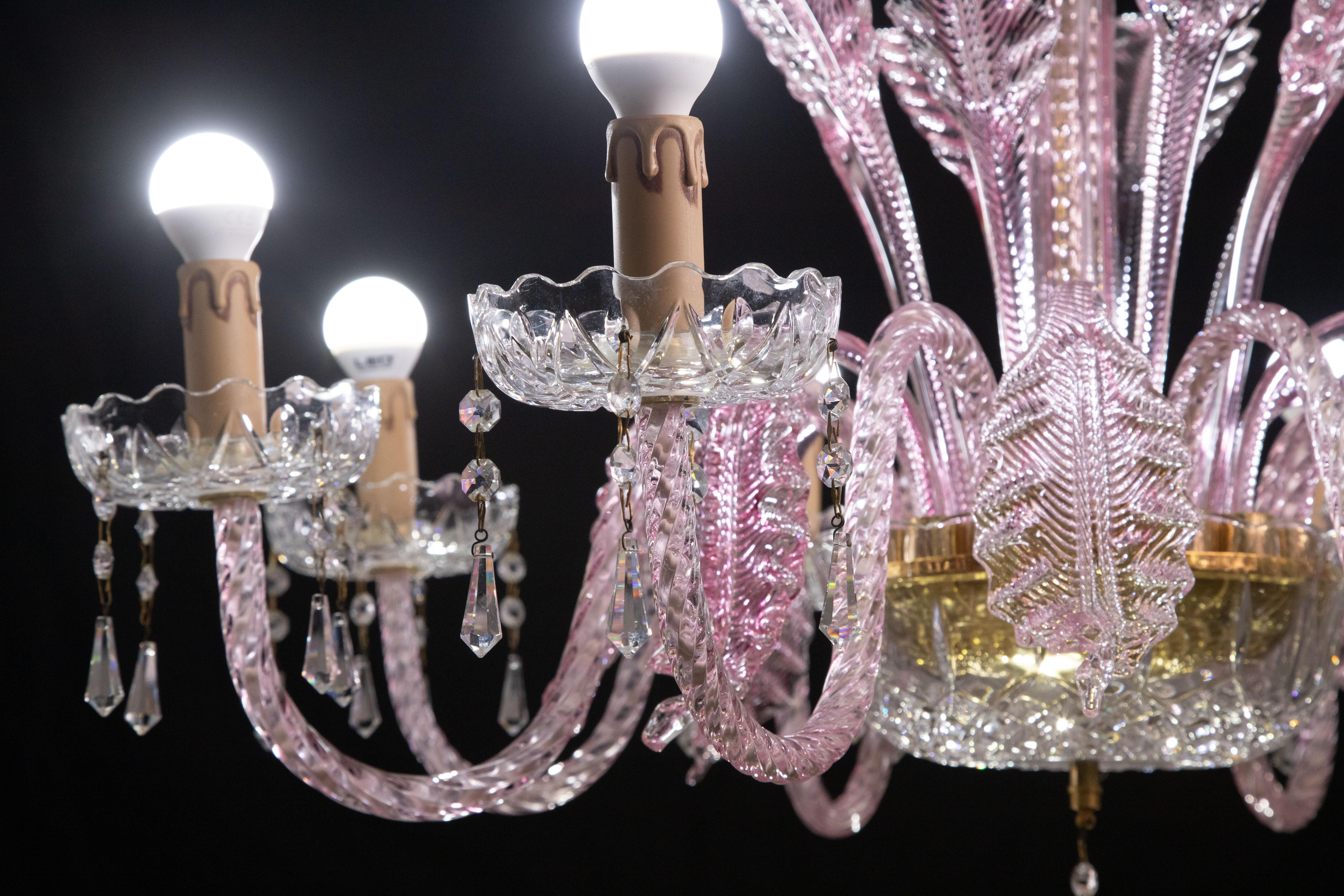 Exceptional 8-Lights Chandelier in Pink Crystal and Murano Glass, 1970s 7