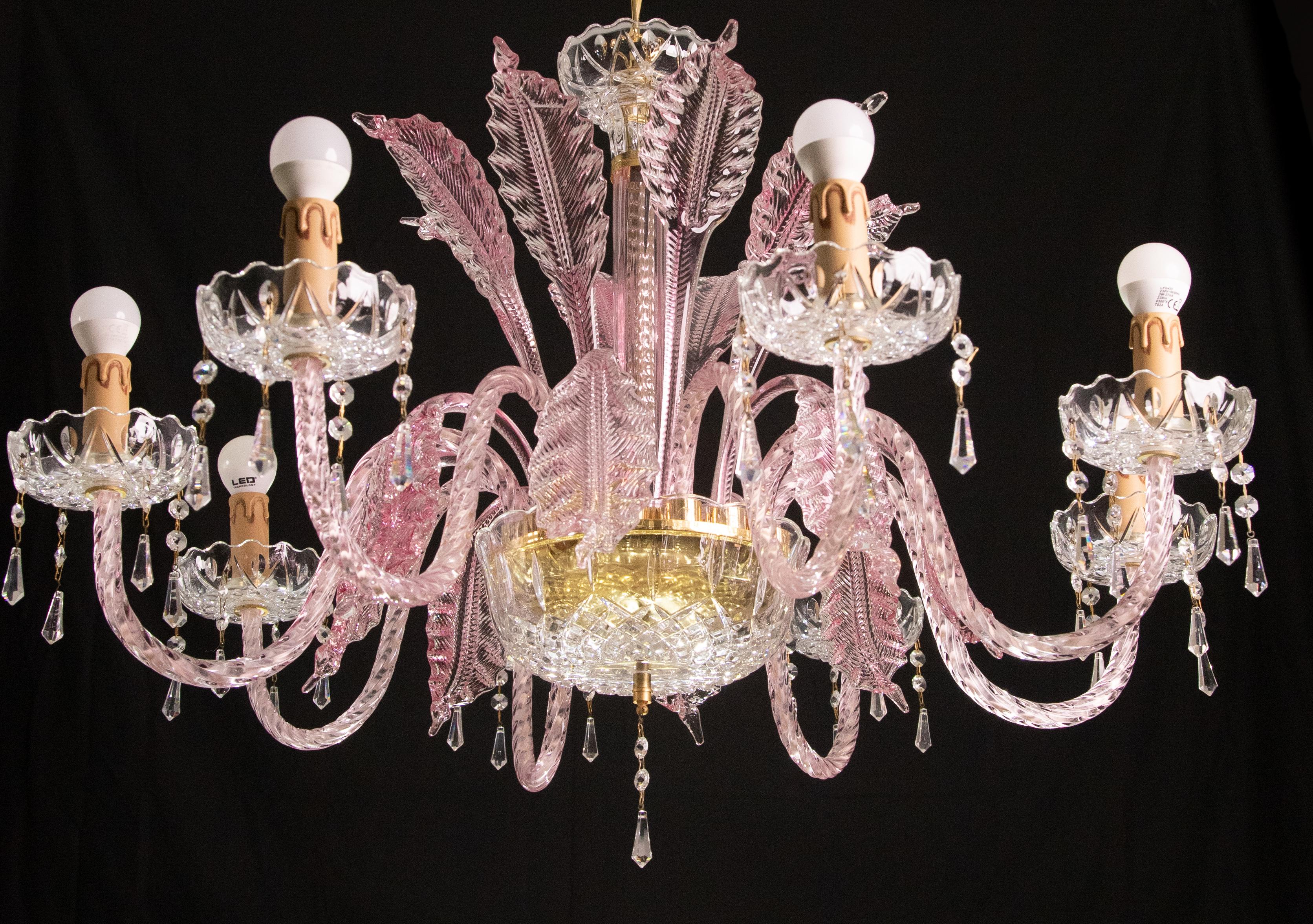 Exceptional 8-Lights Chandelier in Pink Crystal and Murano Glass, 1970s 8