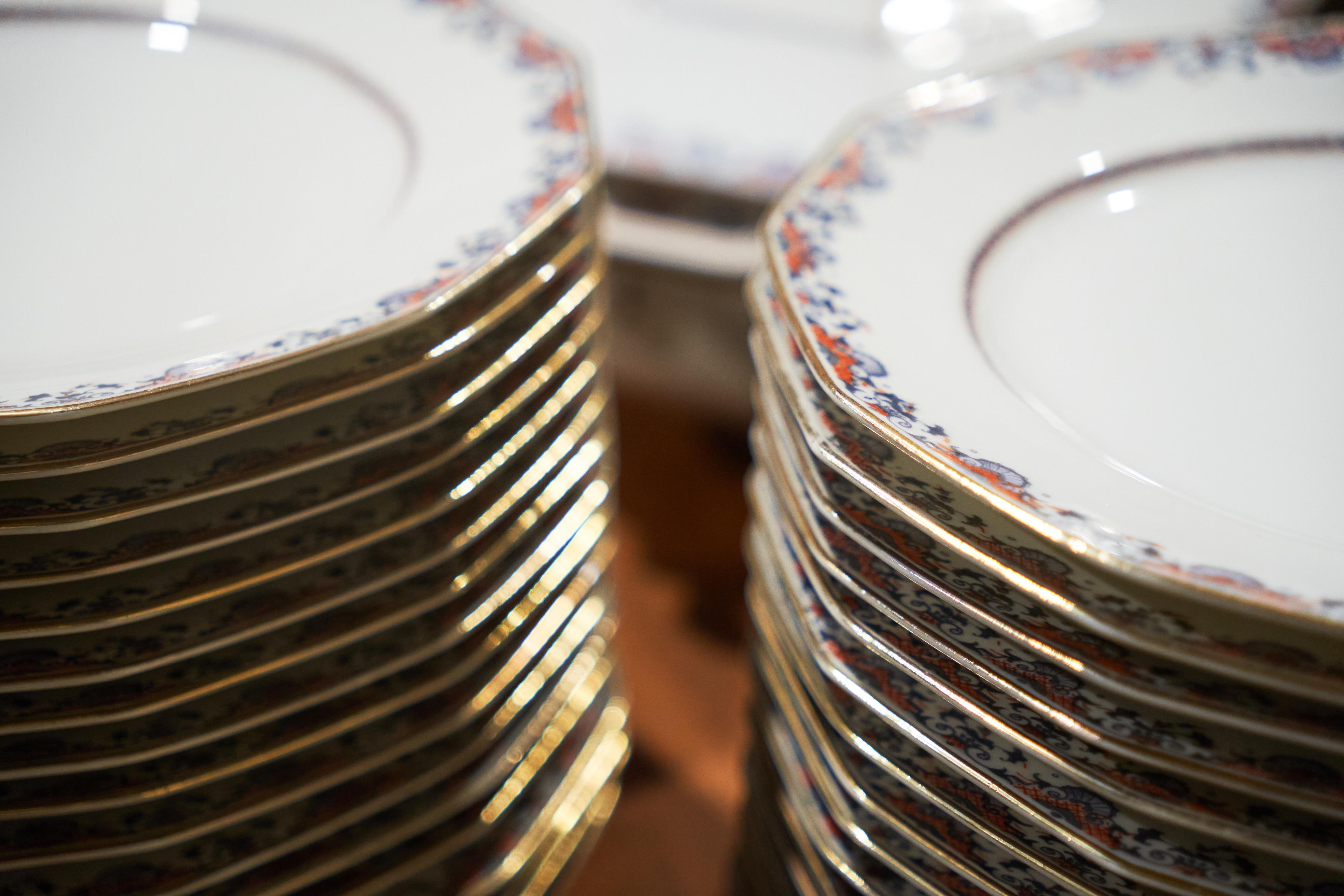 Exceptionnel ensemble de 135 pièces en porcelaine Art Déco de Limoges de A. Lanternier, années 1930 en vente 12