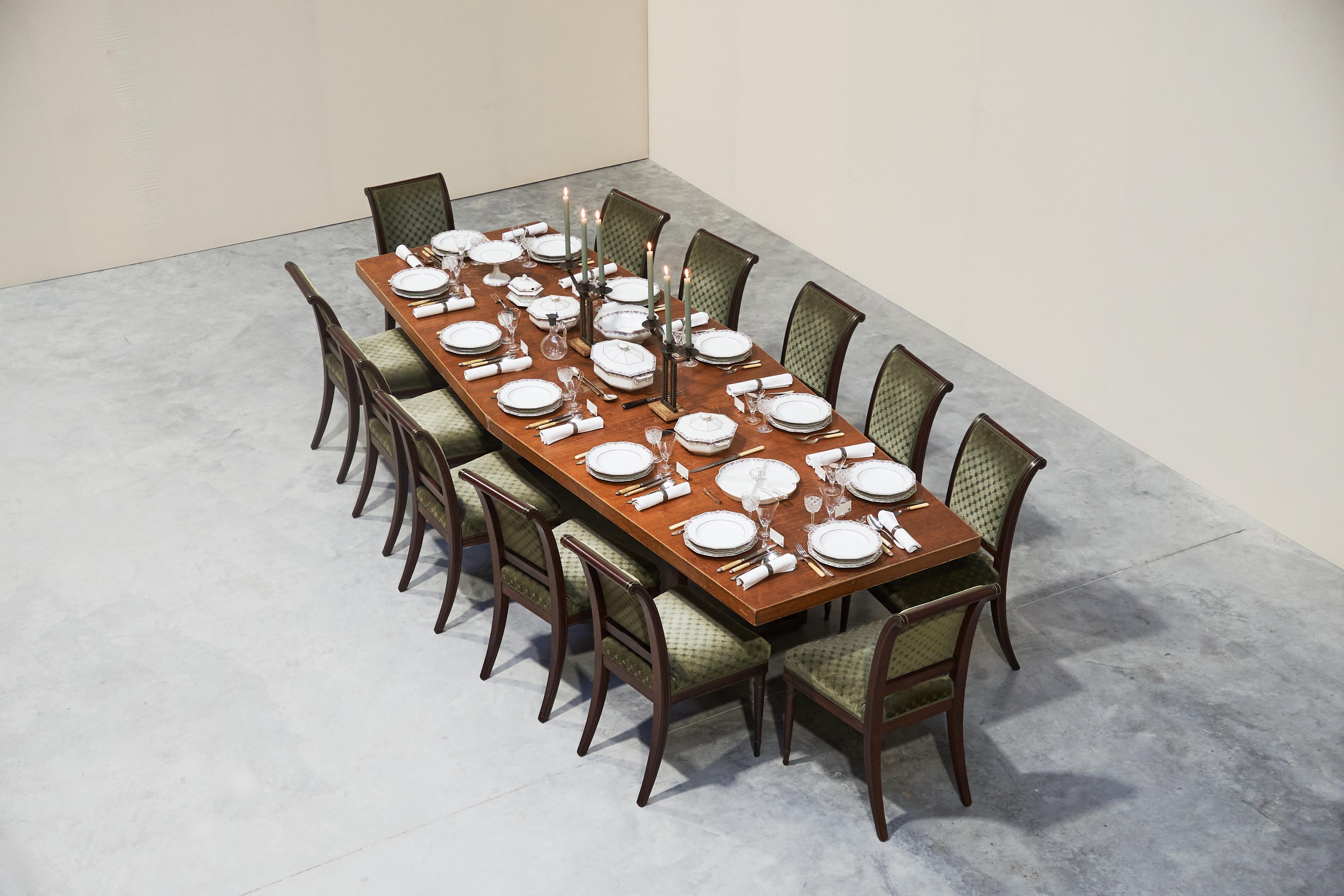 Exceptionnel ensemble de 135 pièces en porcelaine Art Déco de Limoges de A. Lanternier, années 1930 Bon état - En vente à Meer, VAN
